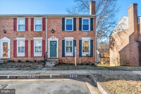 Homes For Sale - 5816 Richardson Mews Square<br/> BALTIMORE, MD 21227
