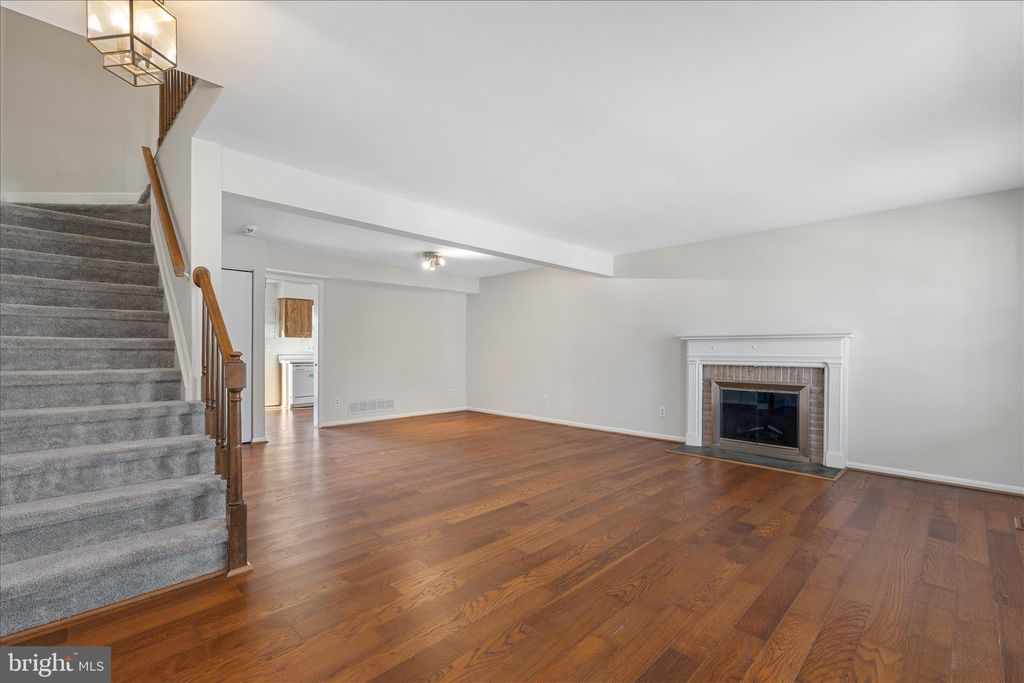 Photo of 5816 Richardson Mews Square, BALTIMORE, MD 21227 (MLS # MDBC2149886)