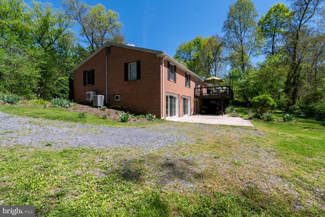 FALLING SPRINGS FARM - Residential