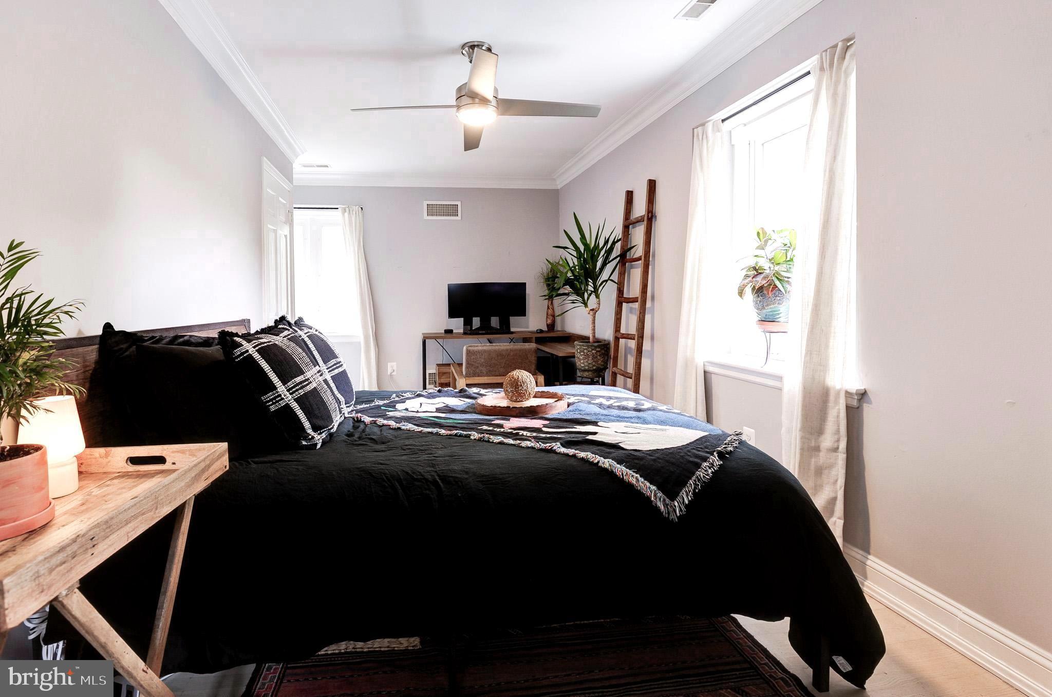 POTOMAC FALLS - Residential