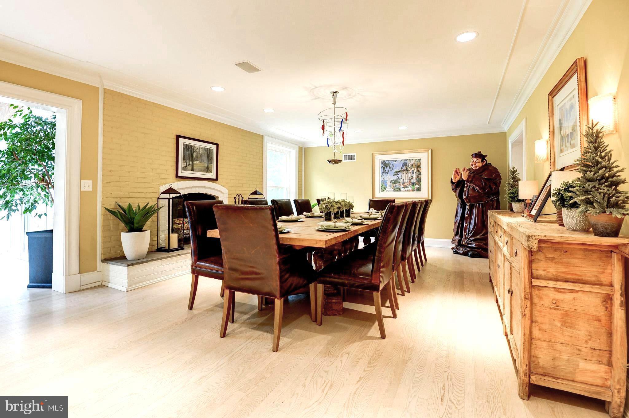 POTOMAC FALLS - Residential