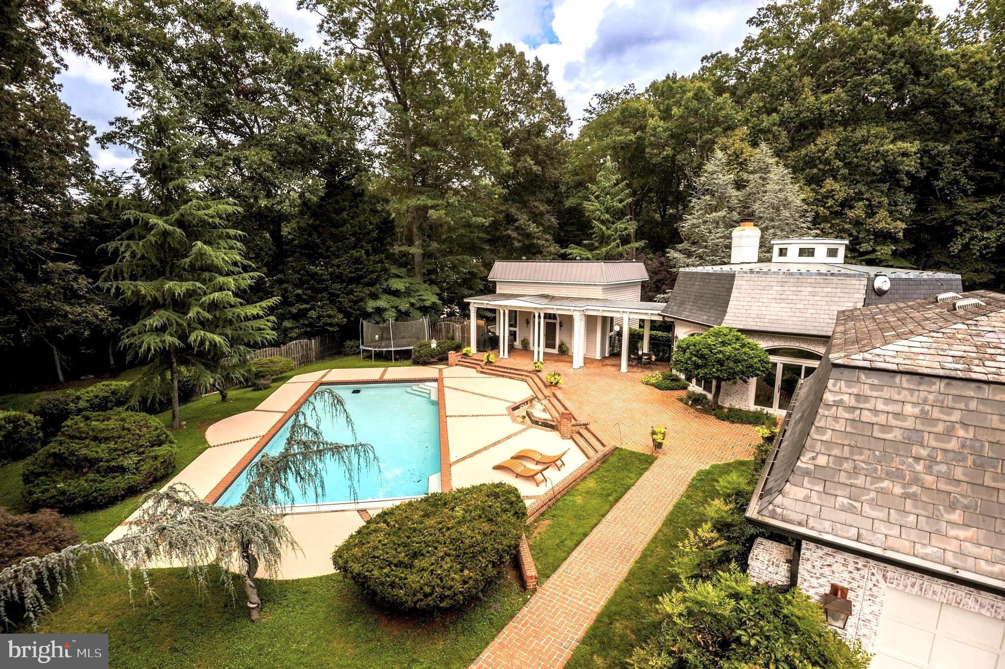 POTOMAC FALLS - Residential