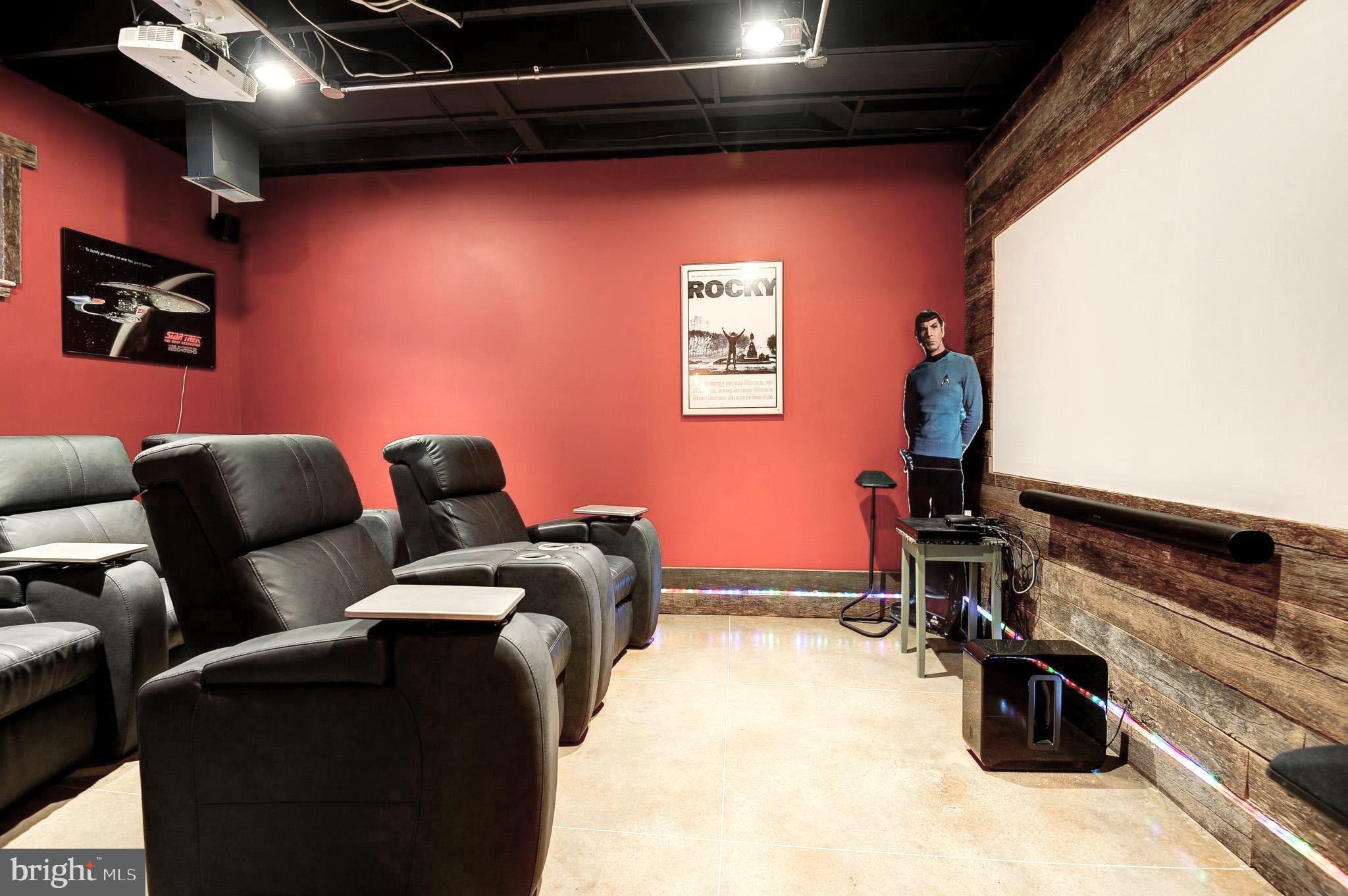 POTOMAC FALLS - Residential