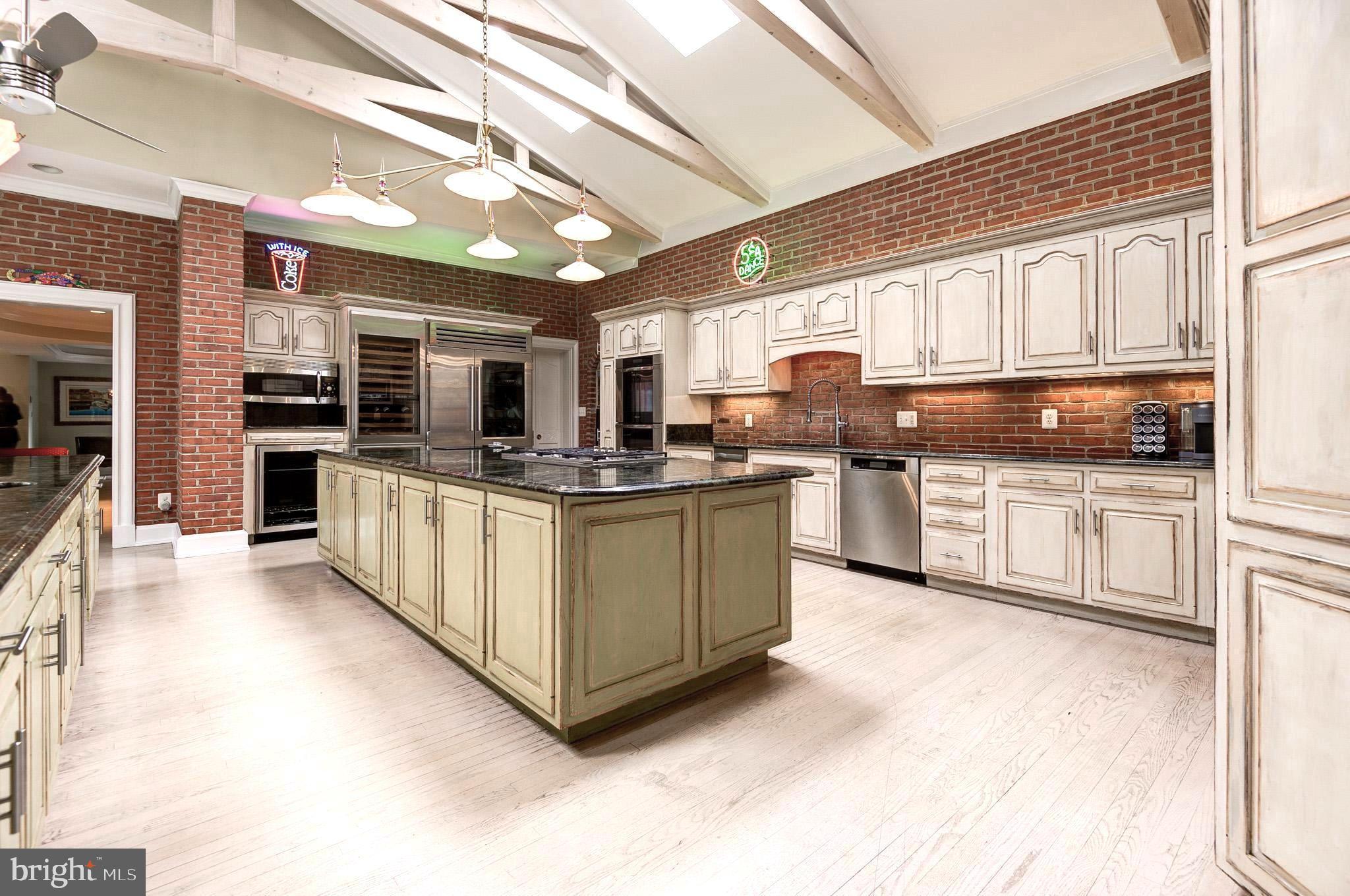 POTOMAC FALLS - Residential