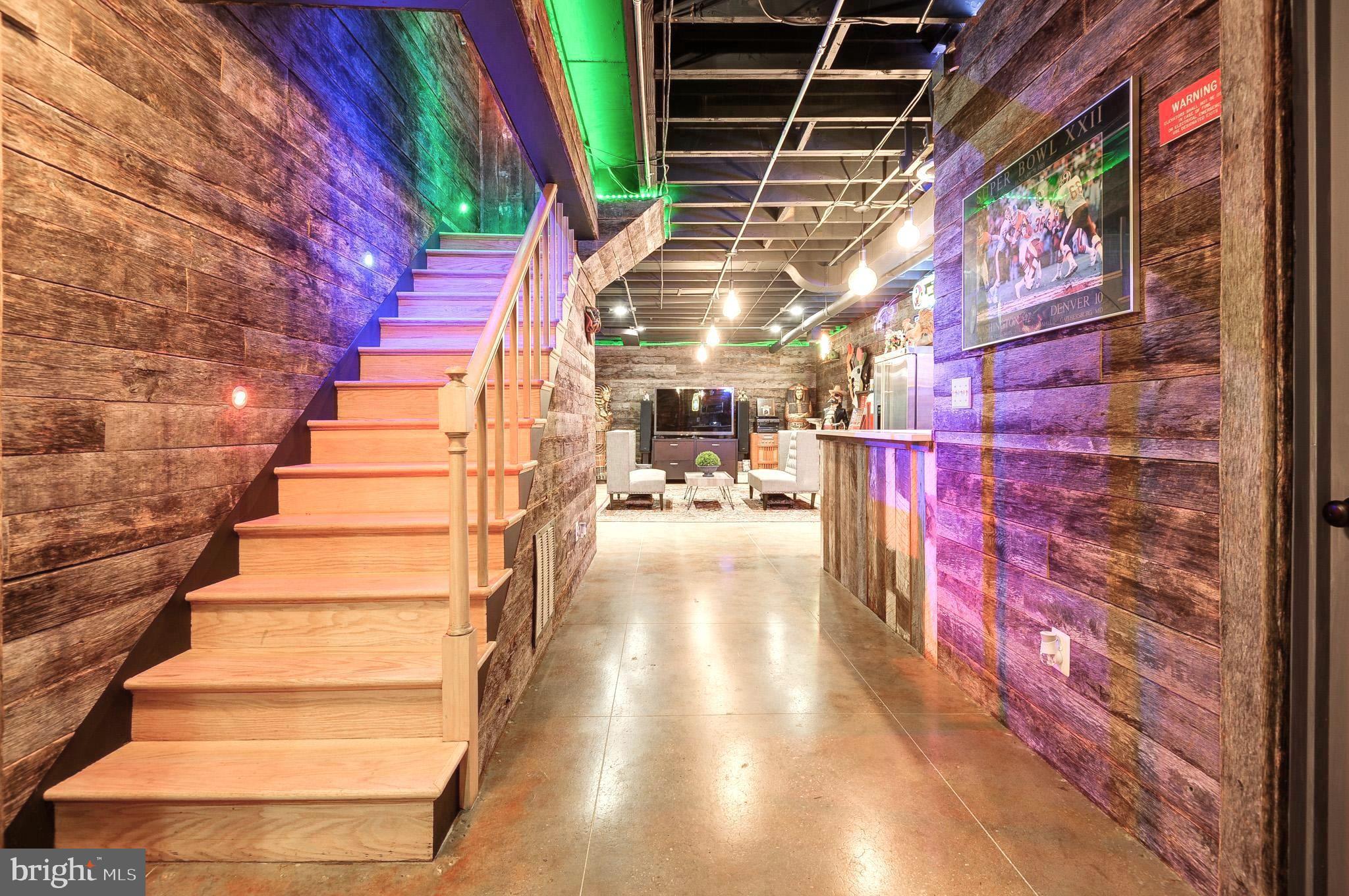 POTOMAC FALLS - Residential