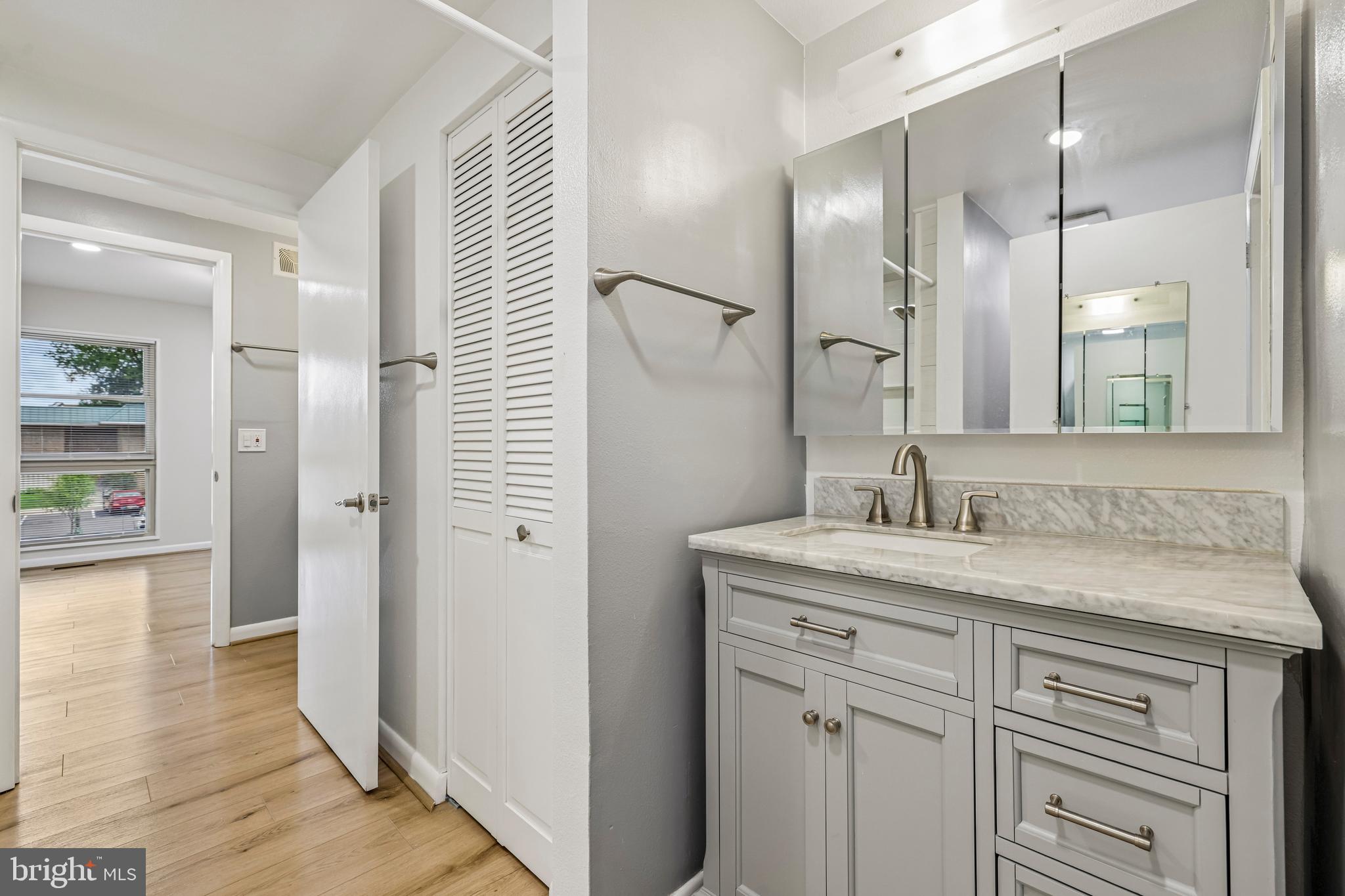 3546 CHISWICK COURT 36-B