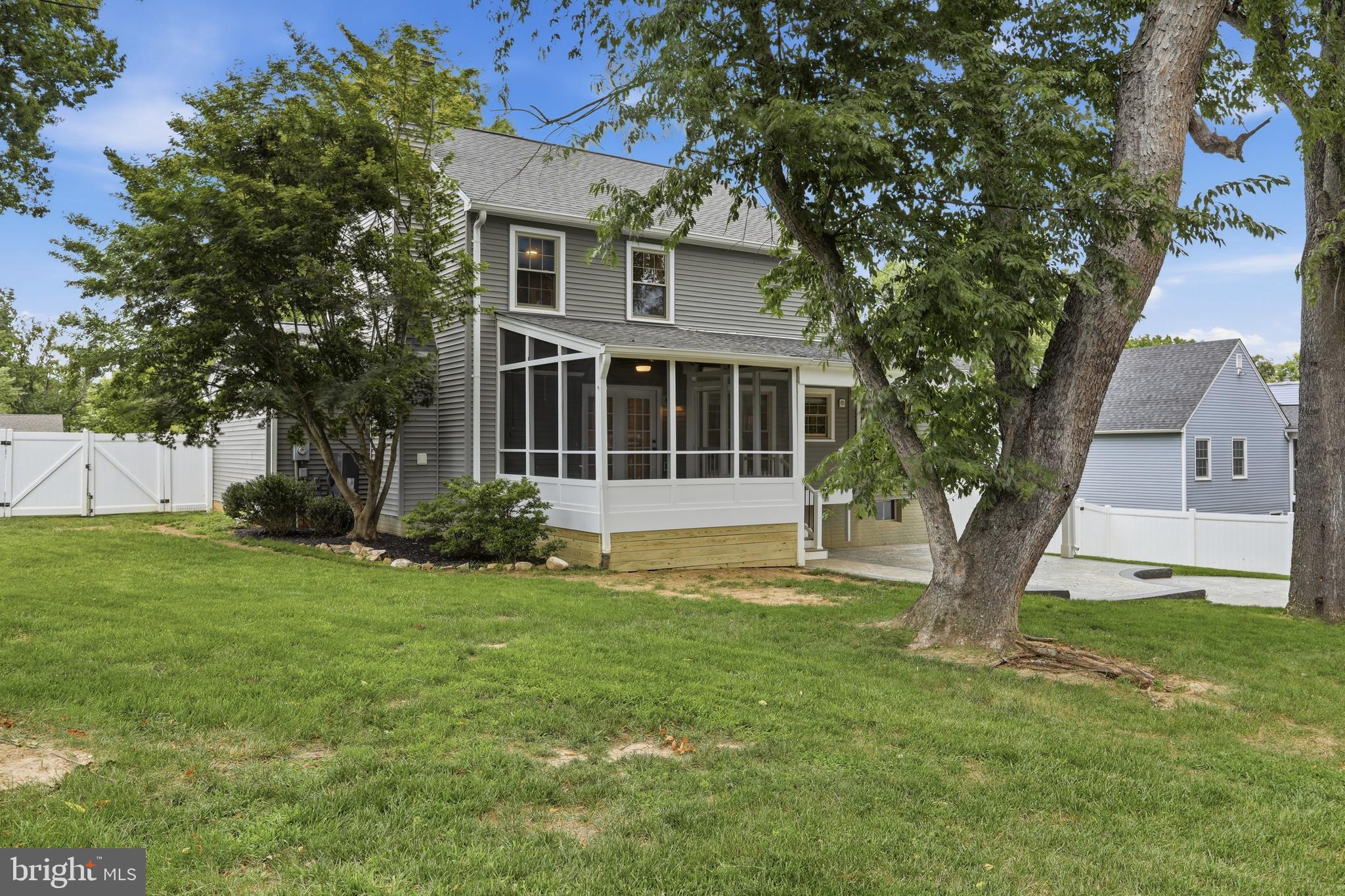 48 FENWAY DRIVE