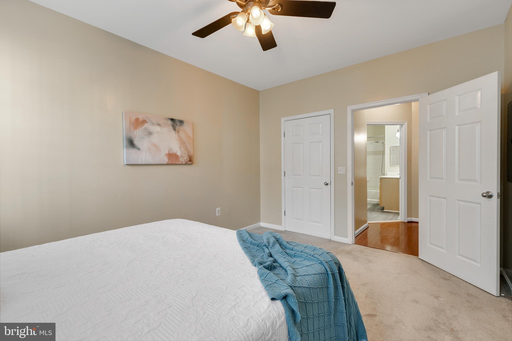 THE GROVE AT ARLINGTON - Residential