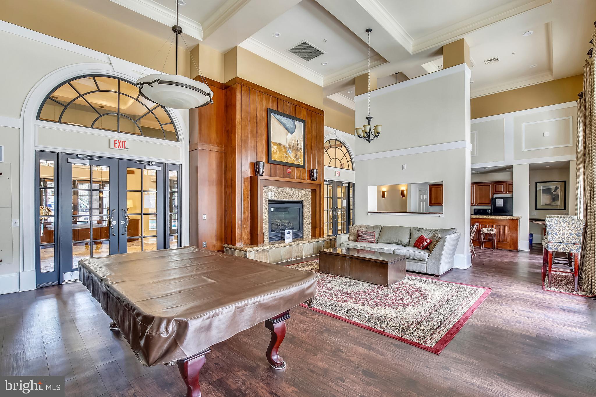 THE GROVE AT ARLINGTON - Residential