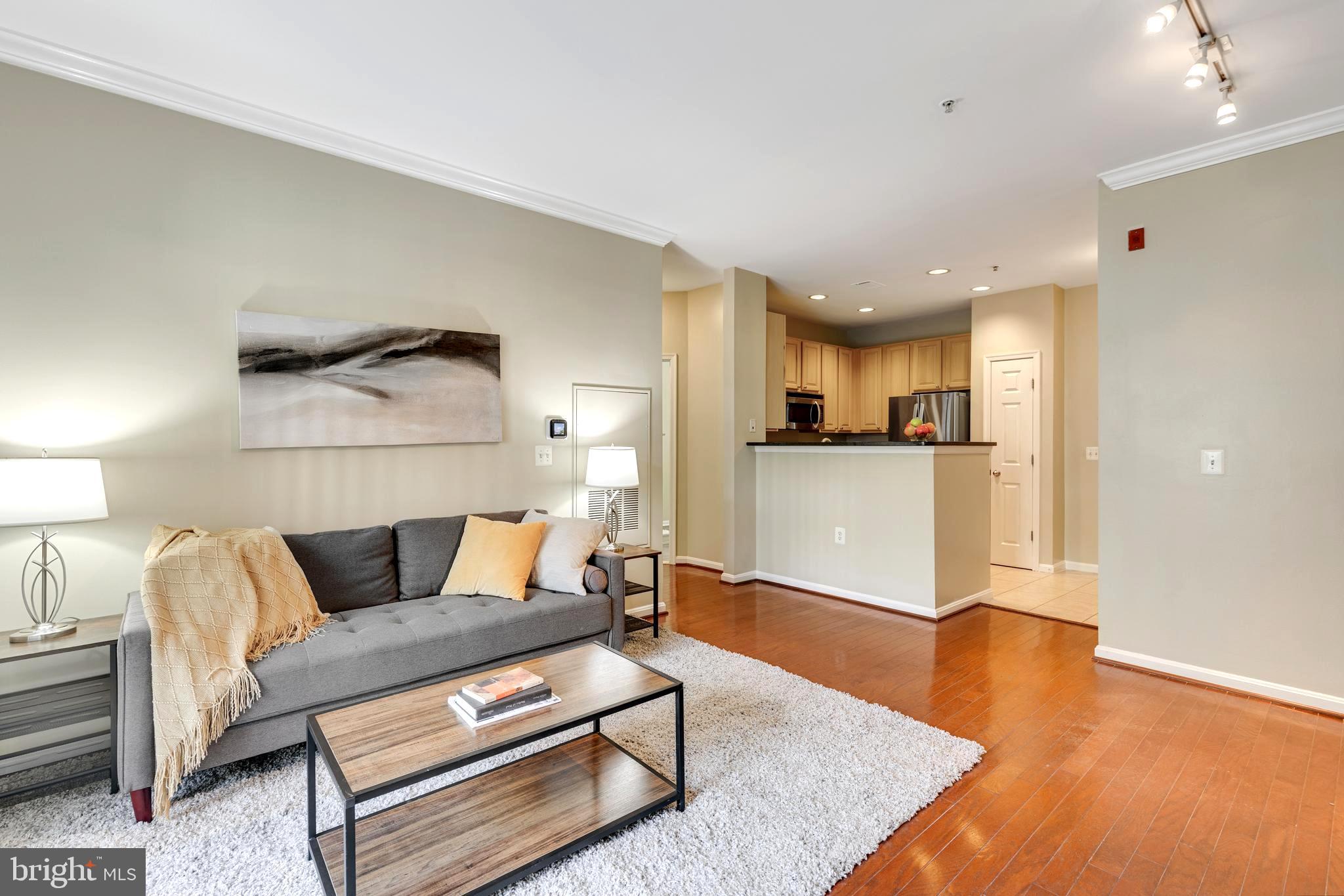 THE GROVE AT ARLINGTON - Residential