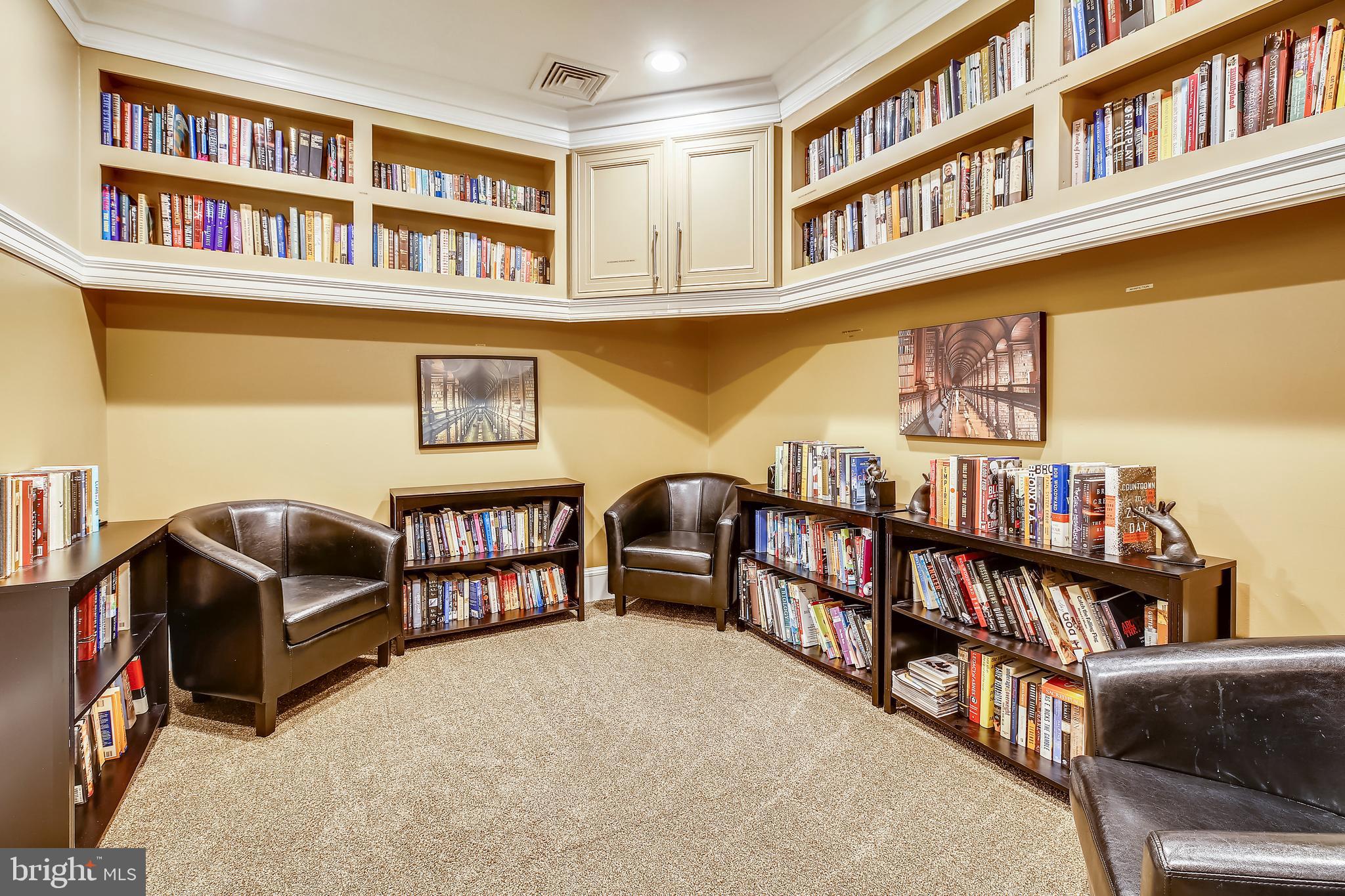 THE GROVE AT ARLINGTON - Residential