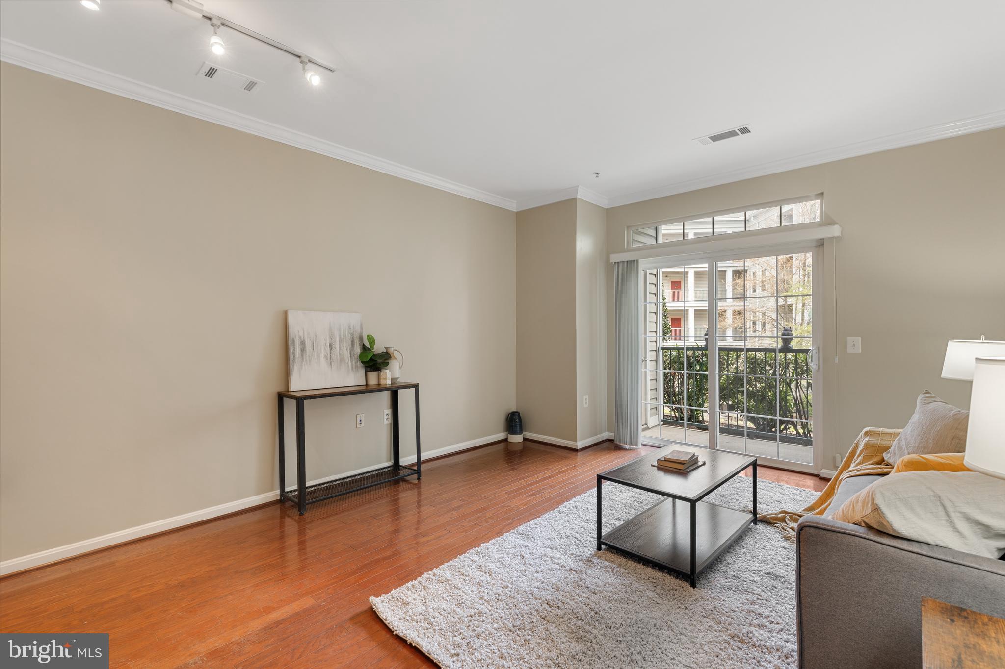 THE GROVE AT ARLINGTON - Residential