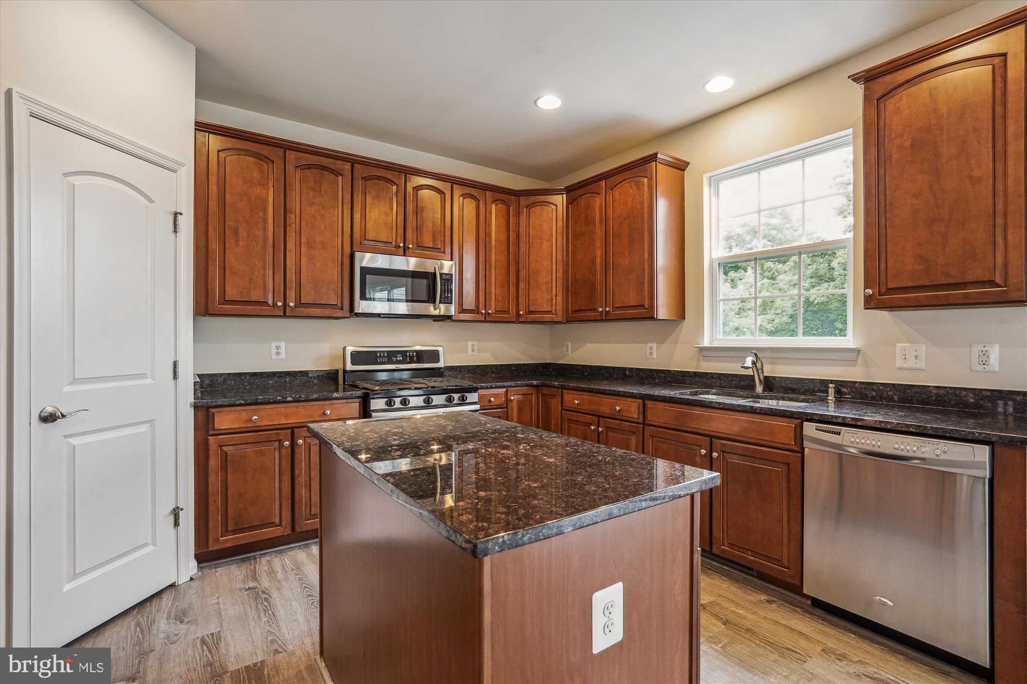 BRAMBLETON LANDBAY 2 - Residential