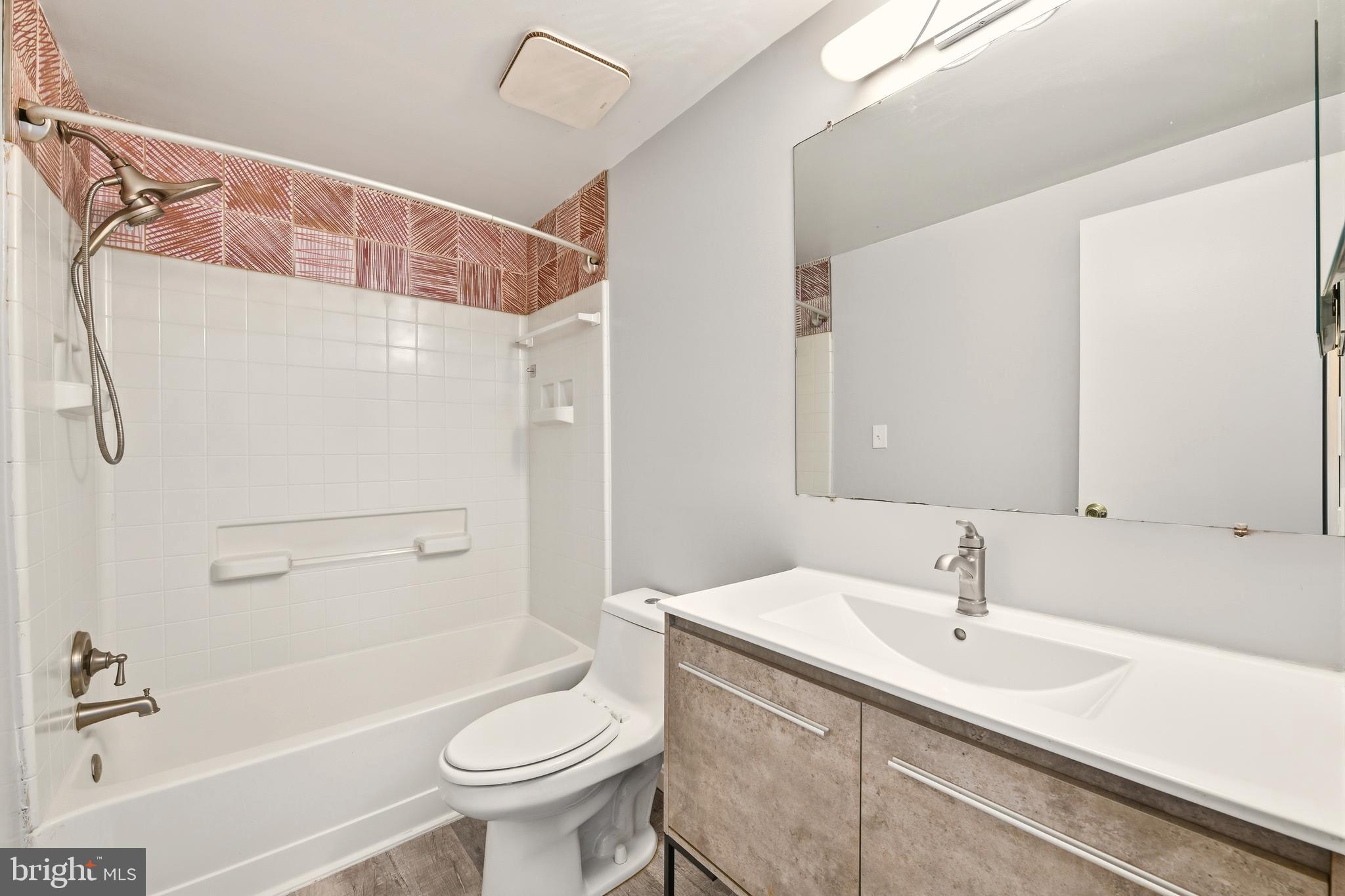 CASHELL MANOR - Residential