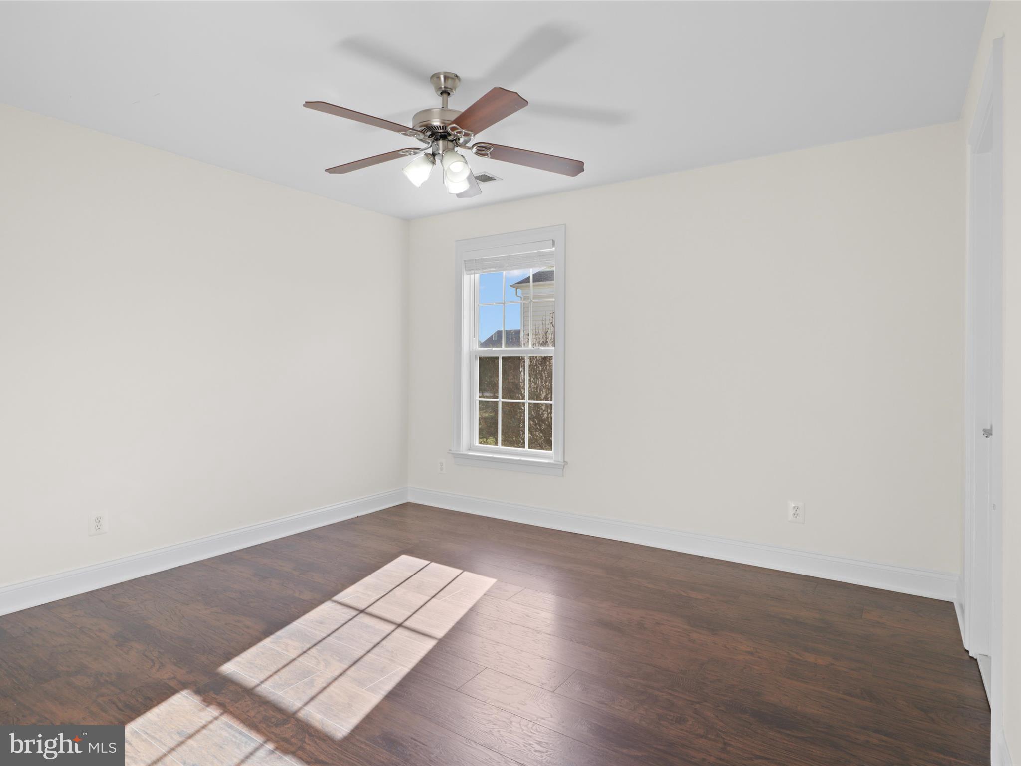 EAST GATE - Residential Lease