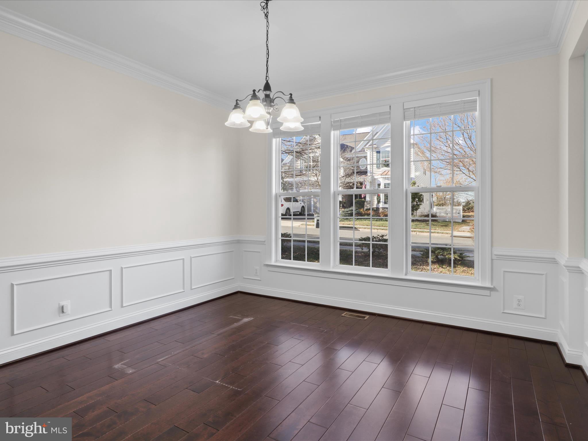 EAST GATE - Residential Lease