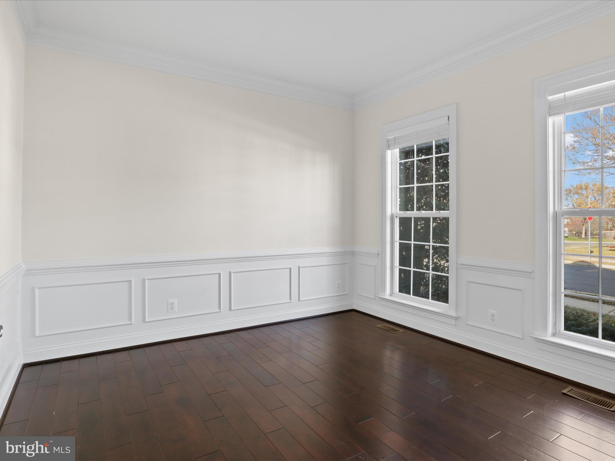 EAST GATE - Residential Lease