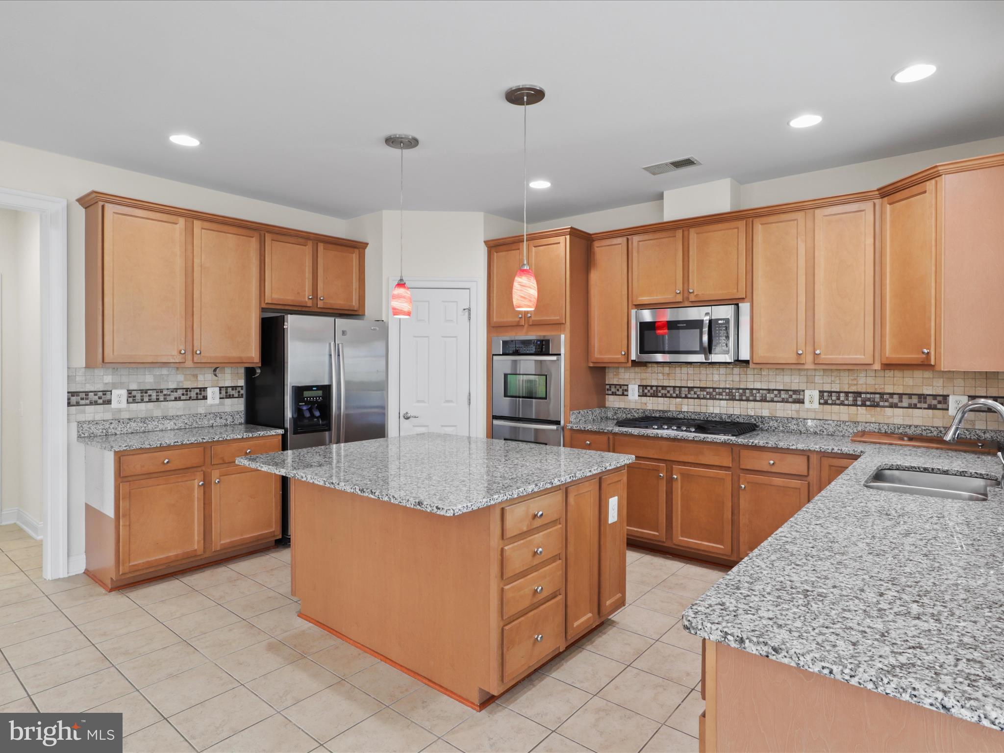 EAST GATE - Residential Lease