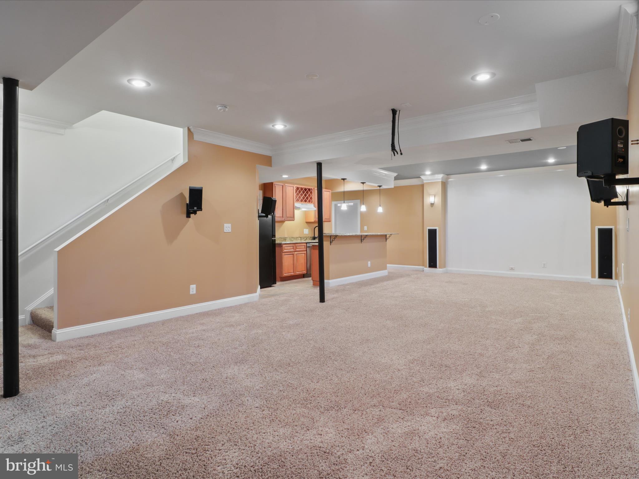 EAST GATE - Residential Lease