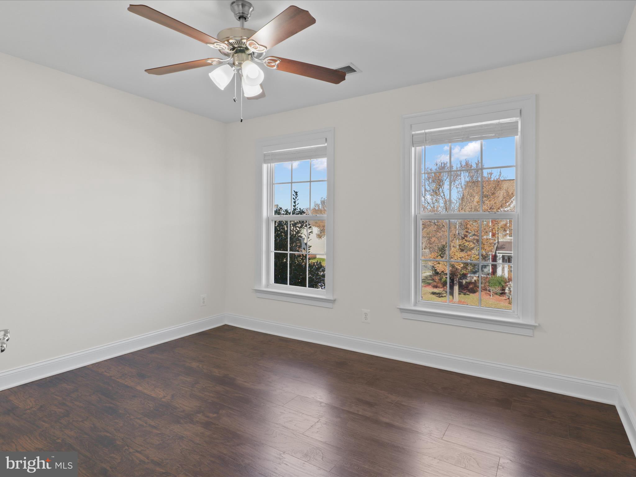 EAST GATE - Residential Lease