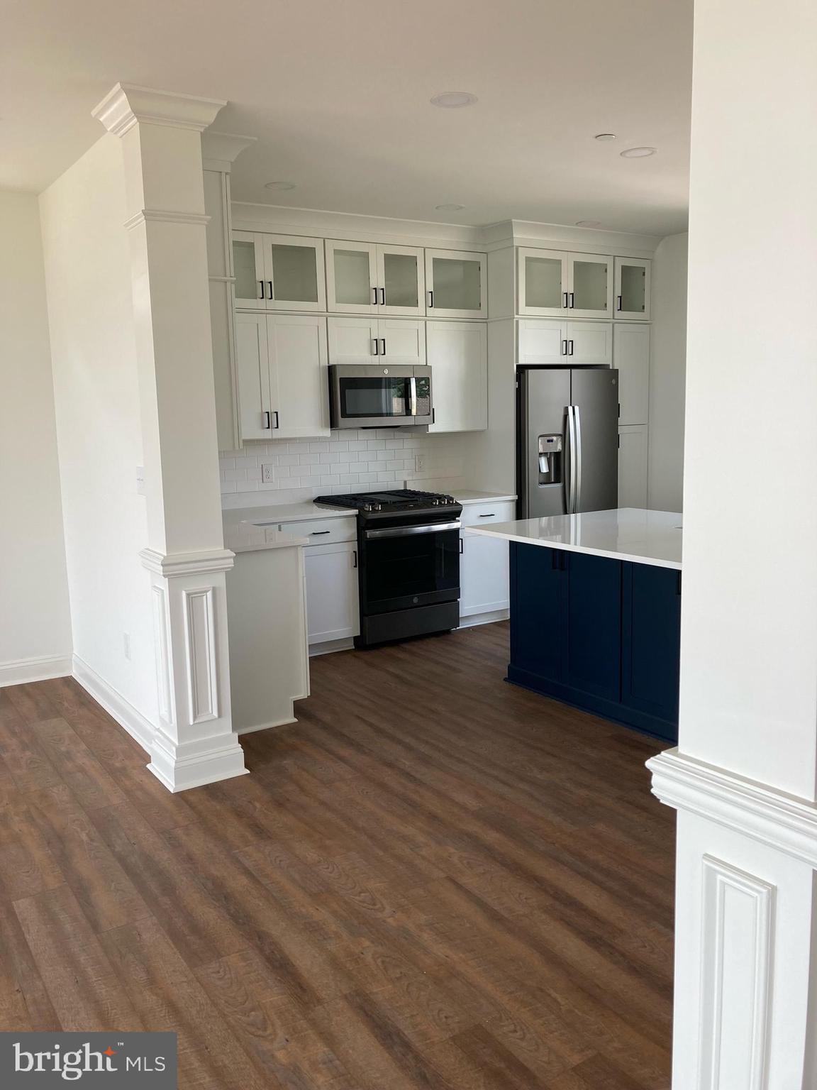 ROMANCOKE ON THE BAY - Residential