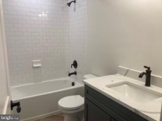 ROMANCOKE ON THE BAY - Residential