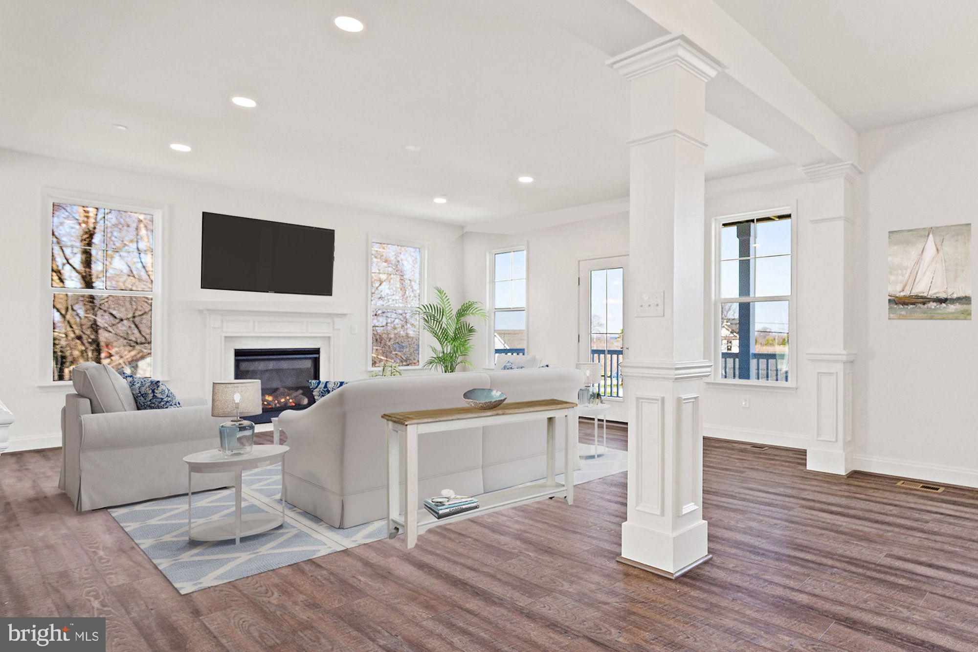 ROMANCOKE ON THE BAY - Residential