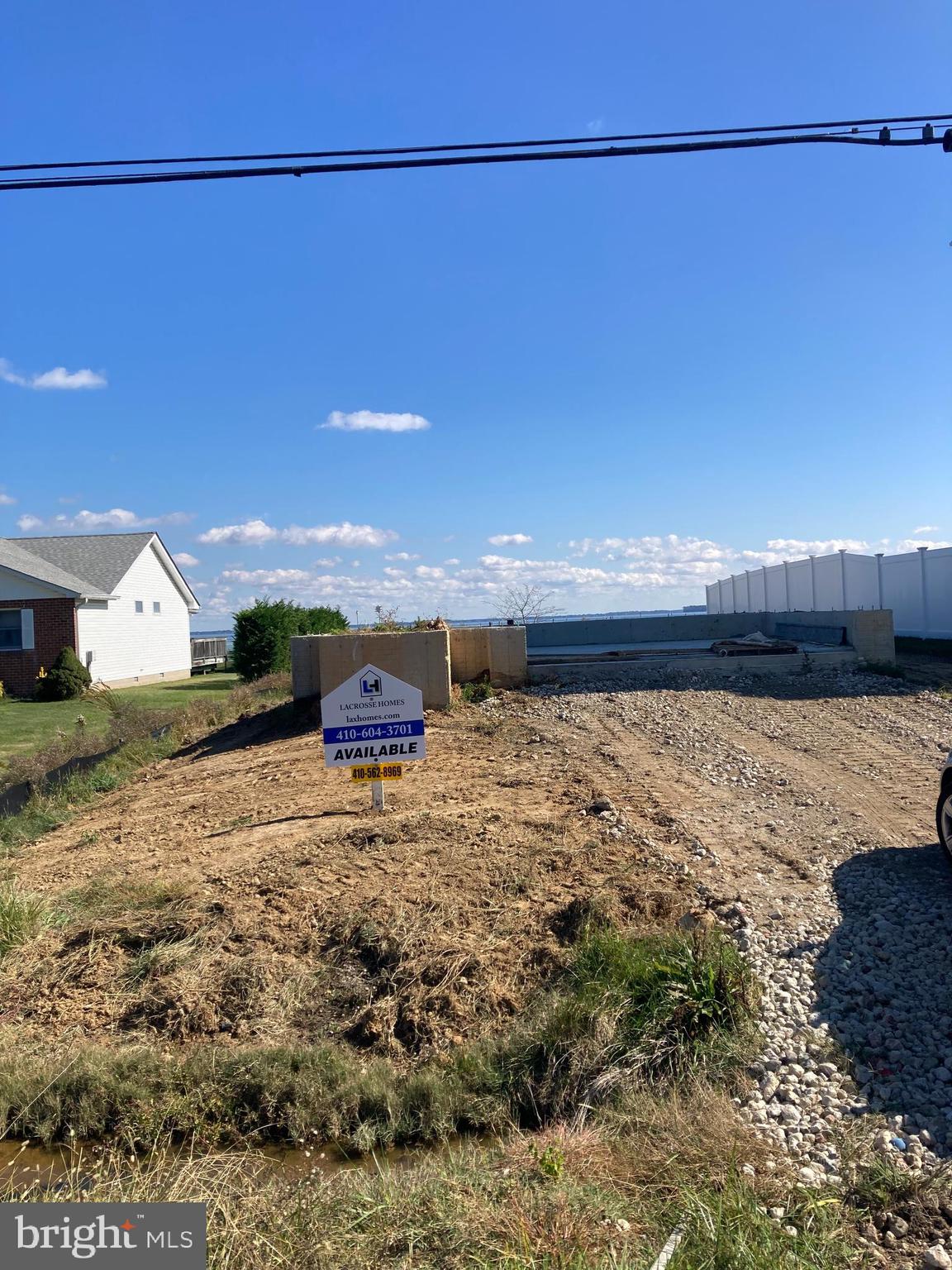 ROMANCOKE ON THE BAY - Residential