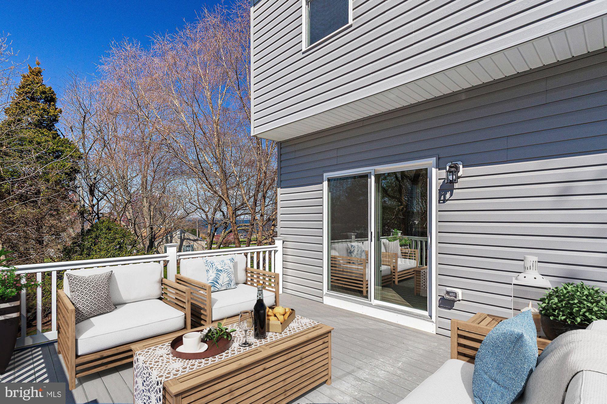 ROMANCOKE ON THE BAY - Residential