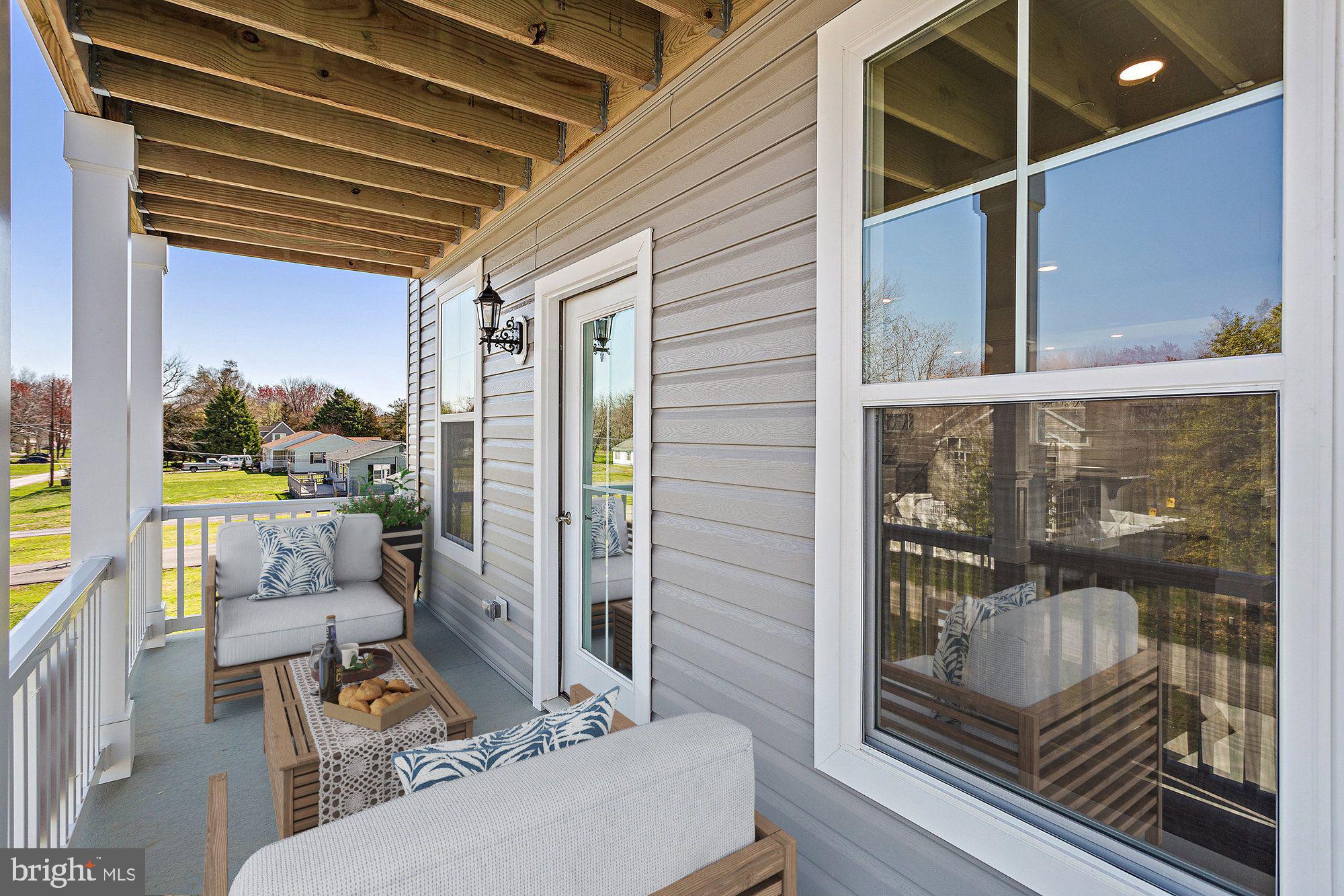 ROMANCOKE ON THE BAY - Residential