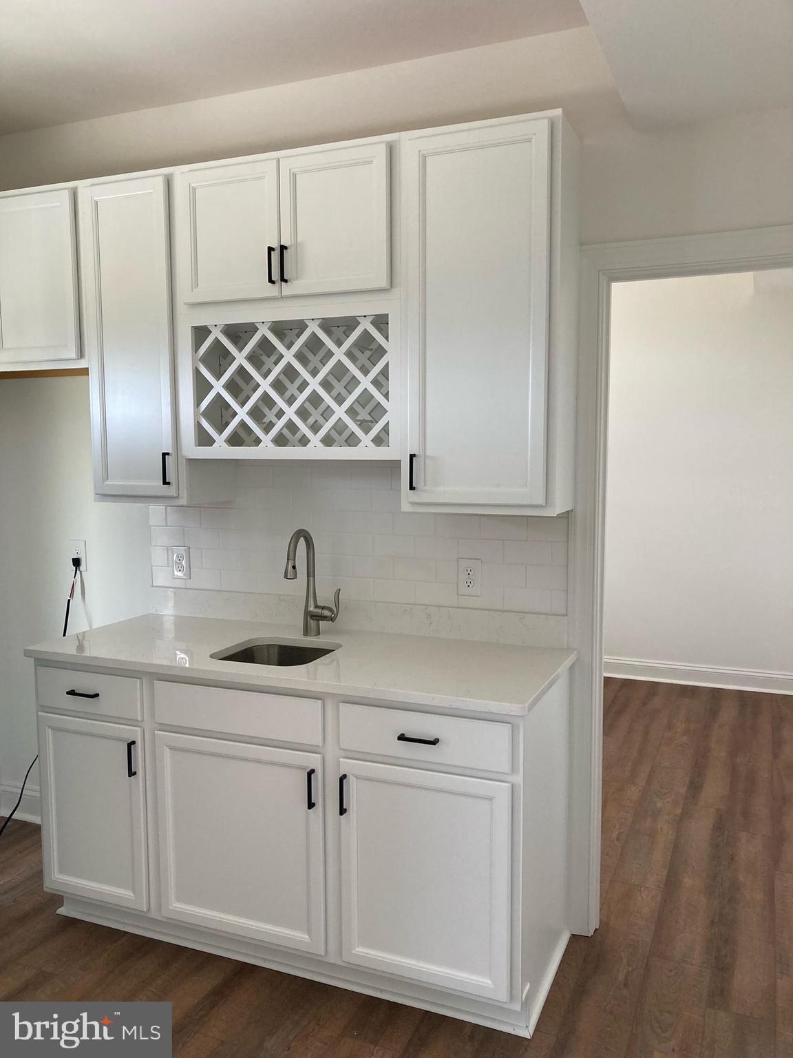 ROMANCOKE ON THE BAY - Residential