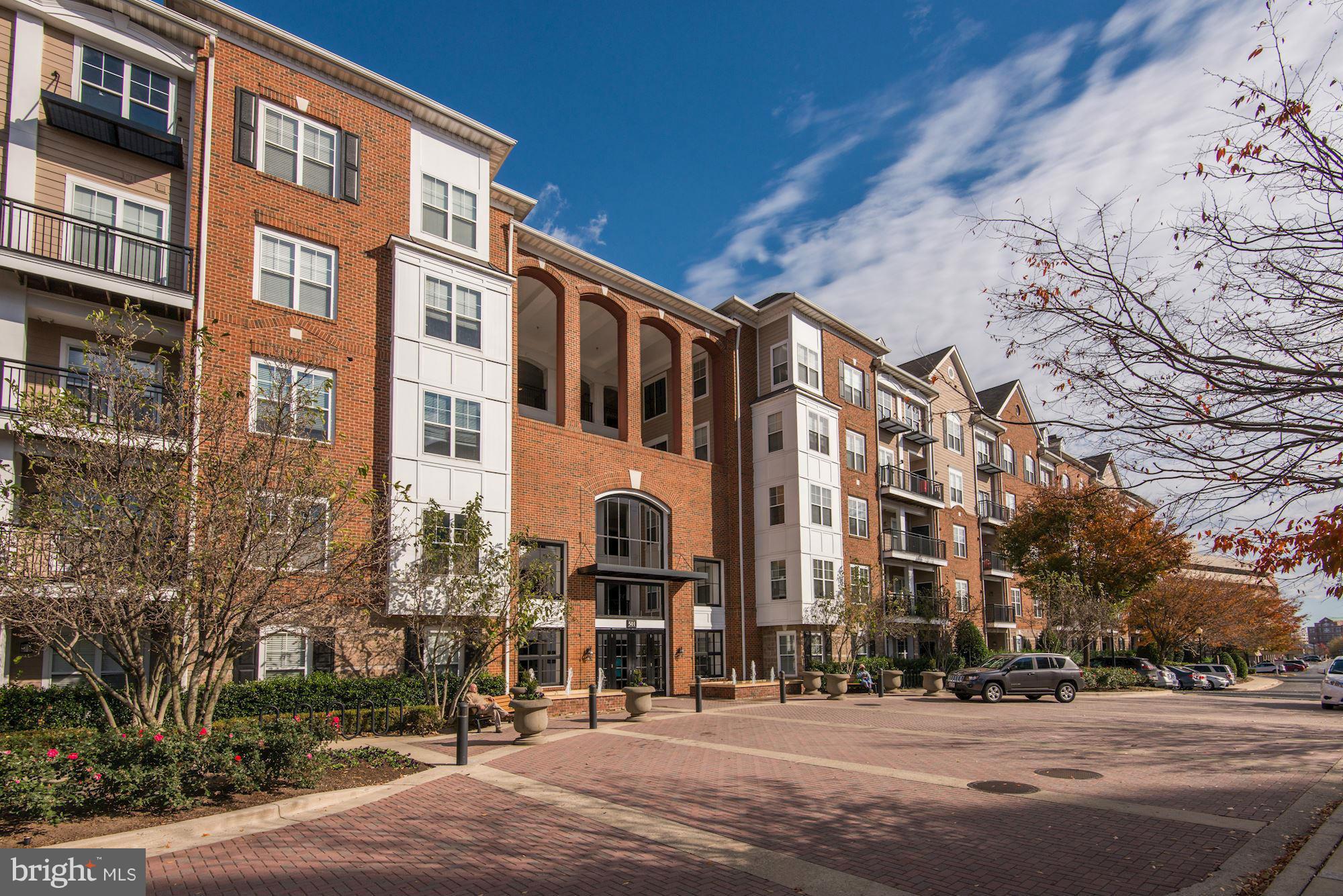 FITZ AT ROCKVILLE TOWN C - Residential