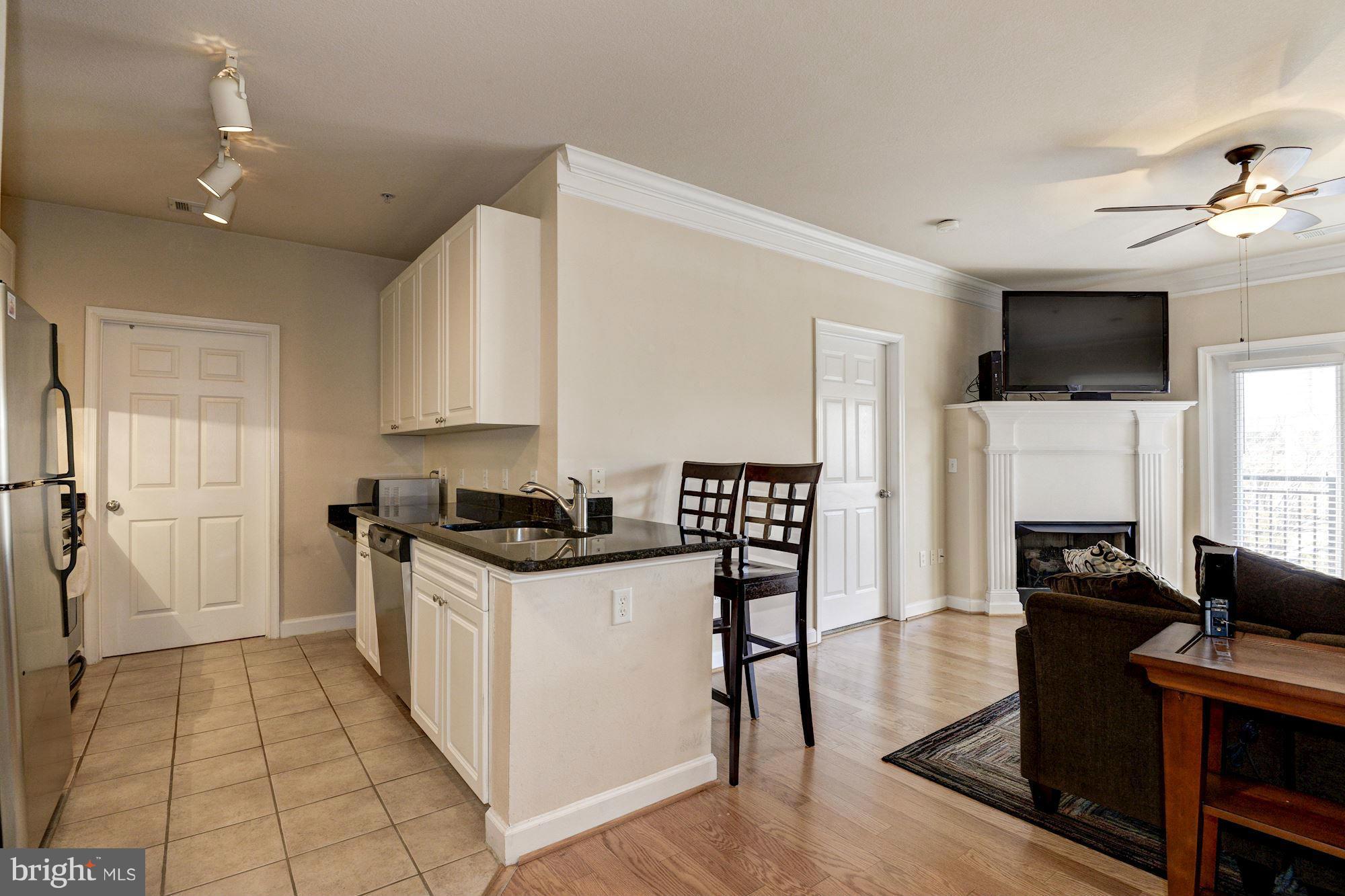 FITZ AT ROCKVILLE TOWN C - Residential