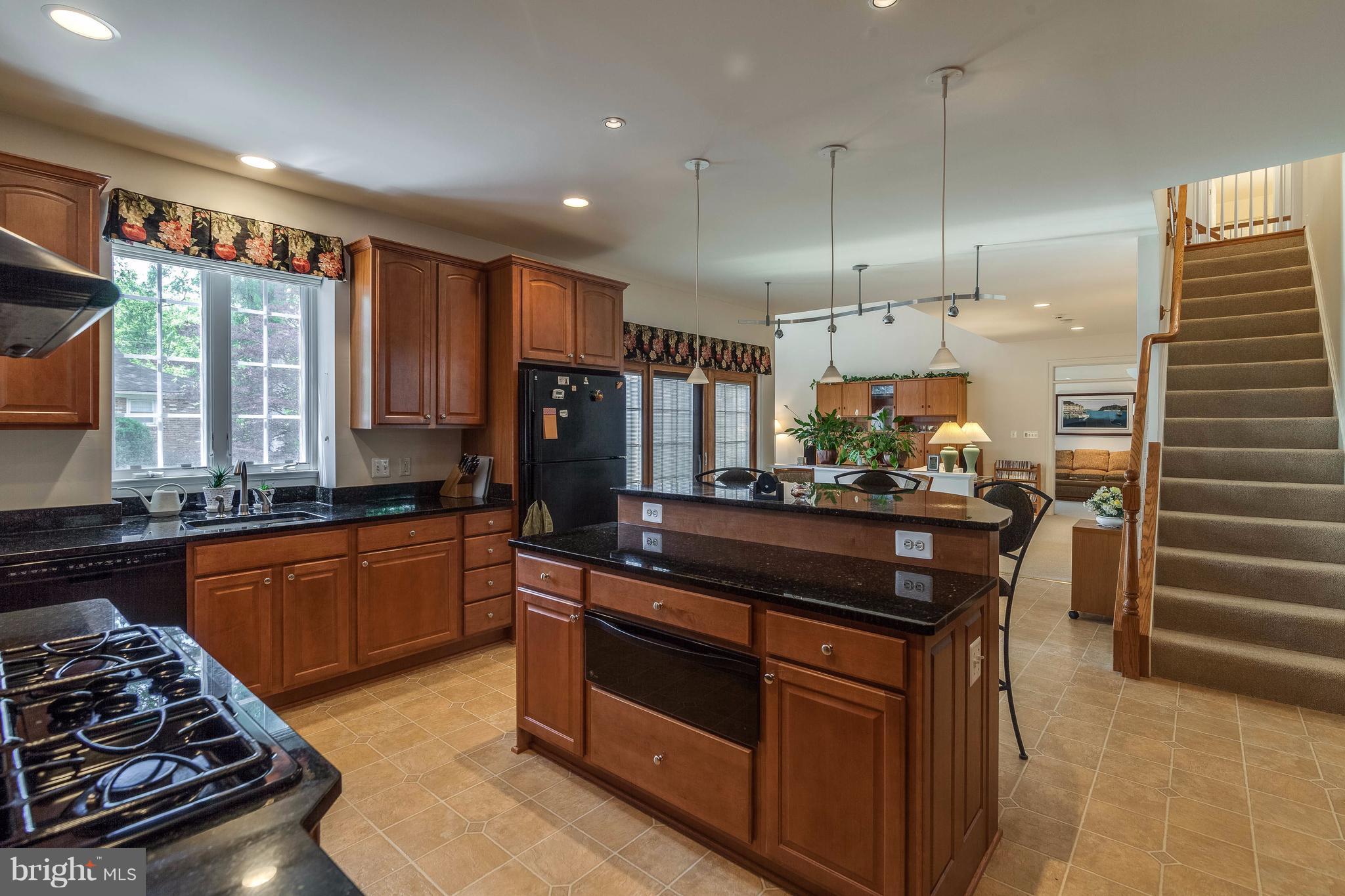 NORTH BETHESDA - Residential