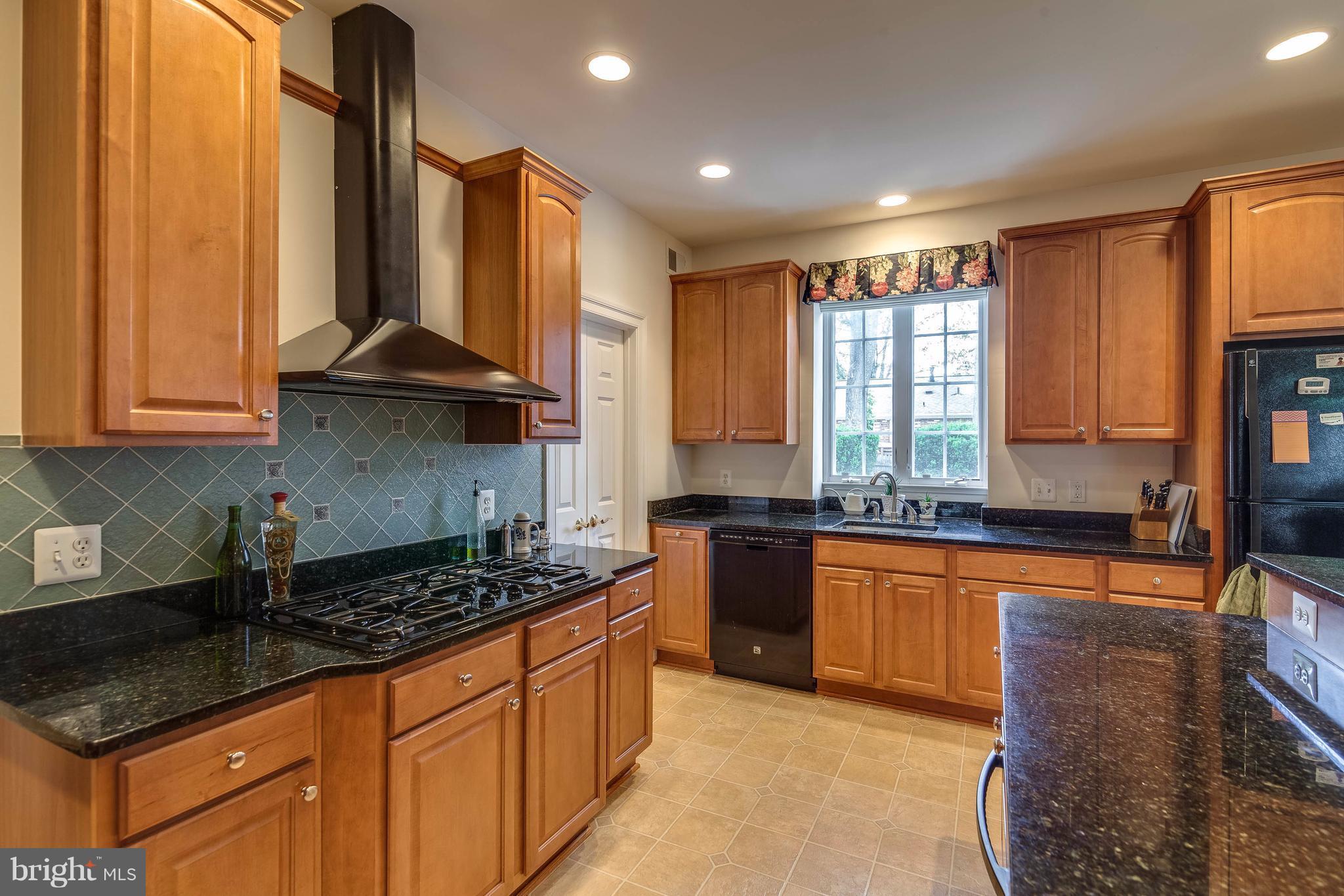 NORTH BETHESDA - Residential