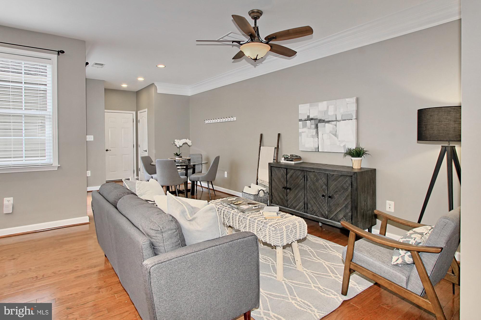 LANSDOWNE TOWN CENTER - Residential