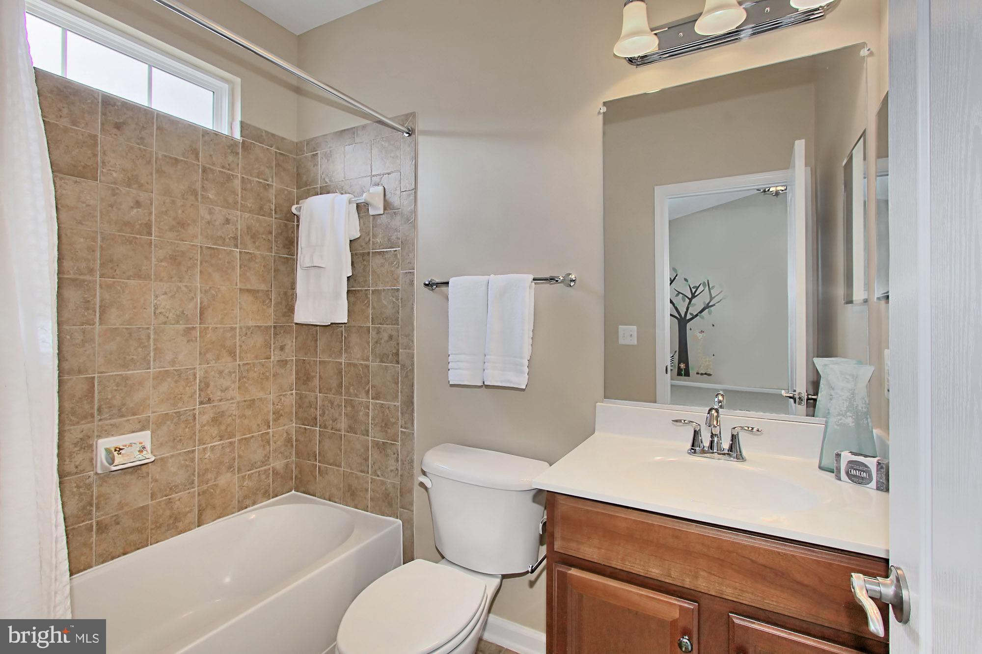 LANSDOWNE TOWN CENTER - Residential