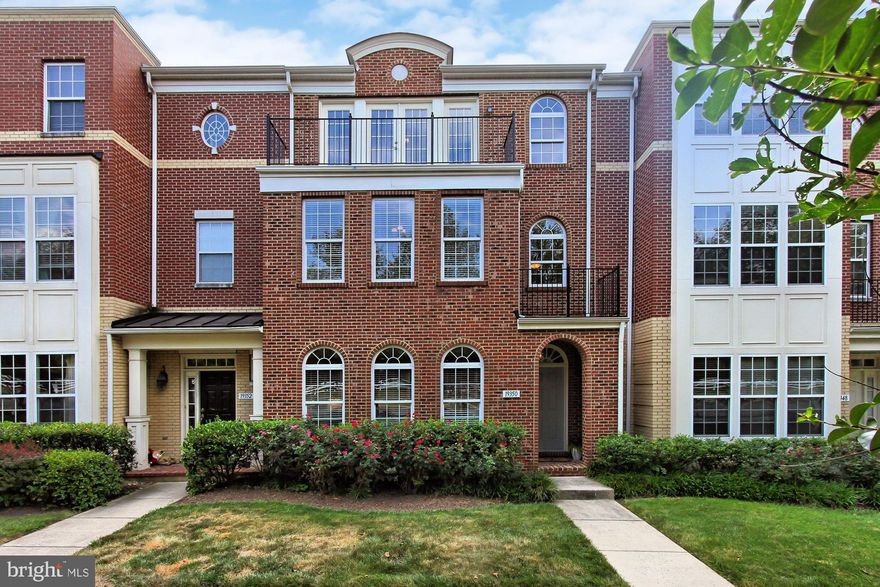 Beautiful 3 level townhome in Lansdowne - walk to all the amenities*4 LARGE bedrooms ALL with walk-in closets *3 full bathrooms* 2 car garage with space on driveway for 2 additional vehicles**over 3,300 sf  on 3 levels*Main level features large kitchen, eating area and HUGE family room/dining combination*Patio off the kitchen area*Upper level has Primary Bedroom and a large hallway that is a bonus area- light filled* laundry room*Bedroom 2  features vaulted ceiling and private bathrooms* Go up to the UPPER LEVEL 2 - which has 2 additional LARGE bedrooms with VAULTED ceiling w/walk-in closets  and share a large bathroom* Balcony off one of the bedrooms*Landlord will consider a minimum of a 6 month Lease* PHOTOS are from before the current occupants* Park in the driveway when you come to see the property*NEW HVAC/Hot Water Heater