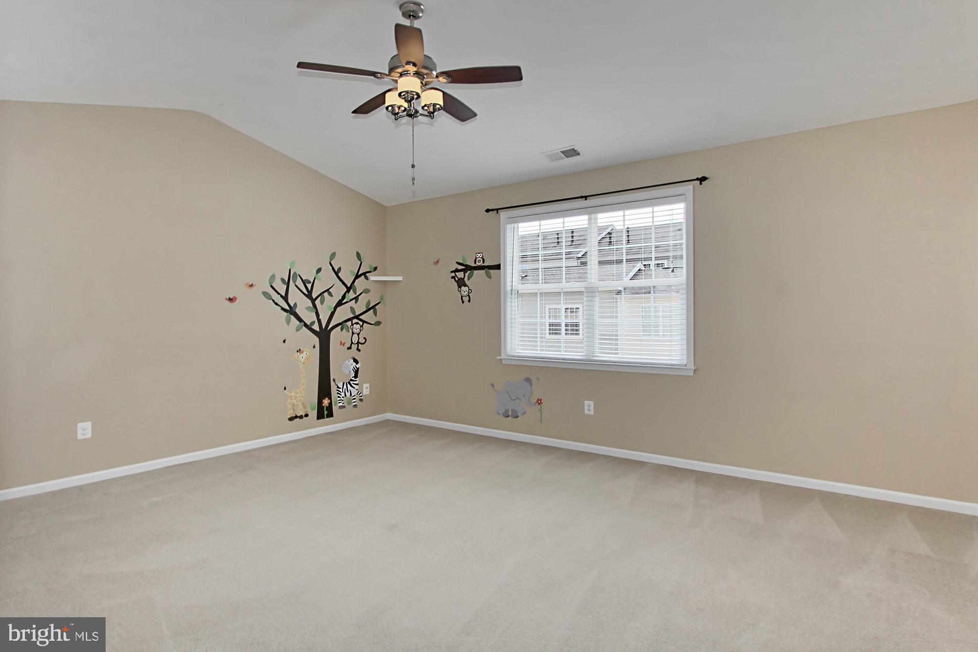 LANSDOWNE TOWN CENTER - Residential