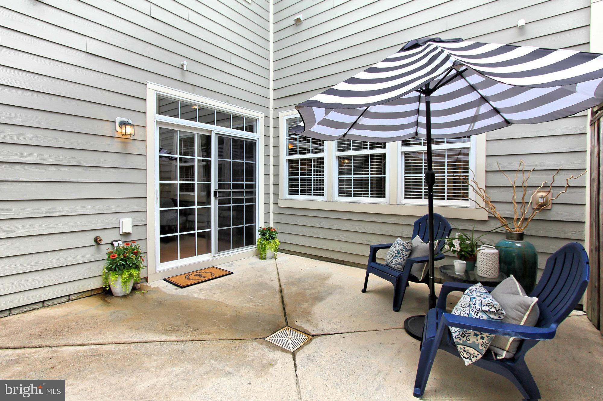 LANSDOWNE TOWN CENTER - Residential