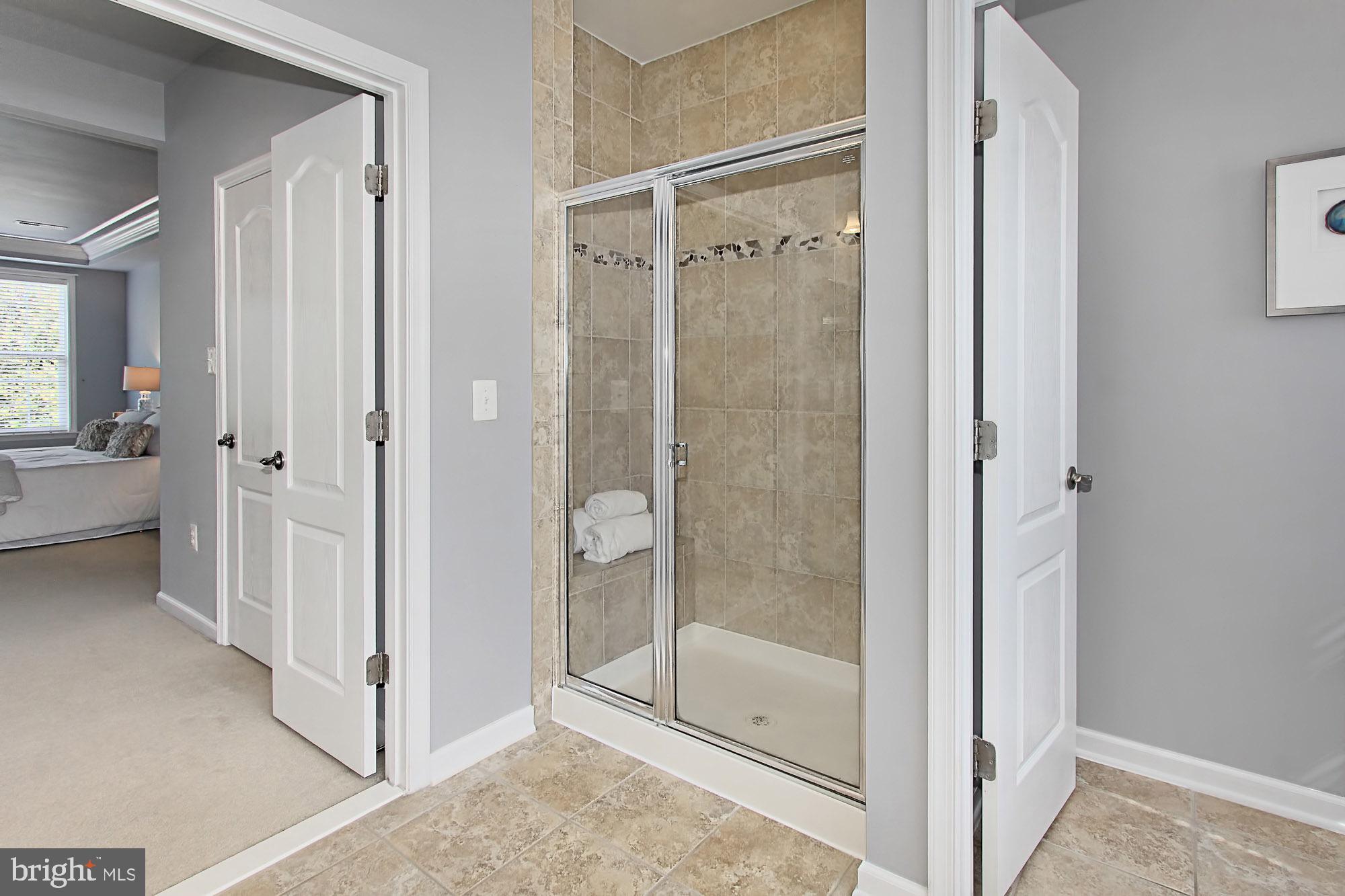 LANSDOWNE TOWN CENTER - Residential