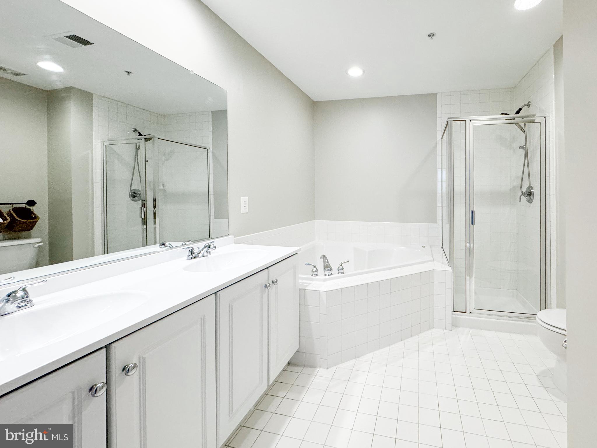 TYSONS VILLAGE - Residential Lease