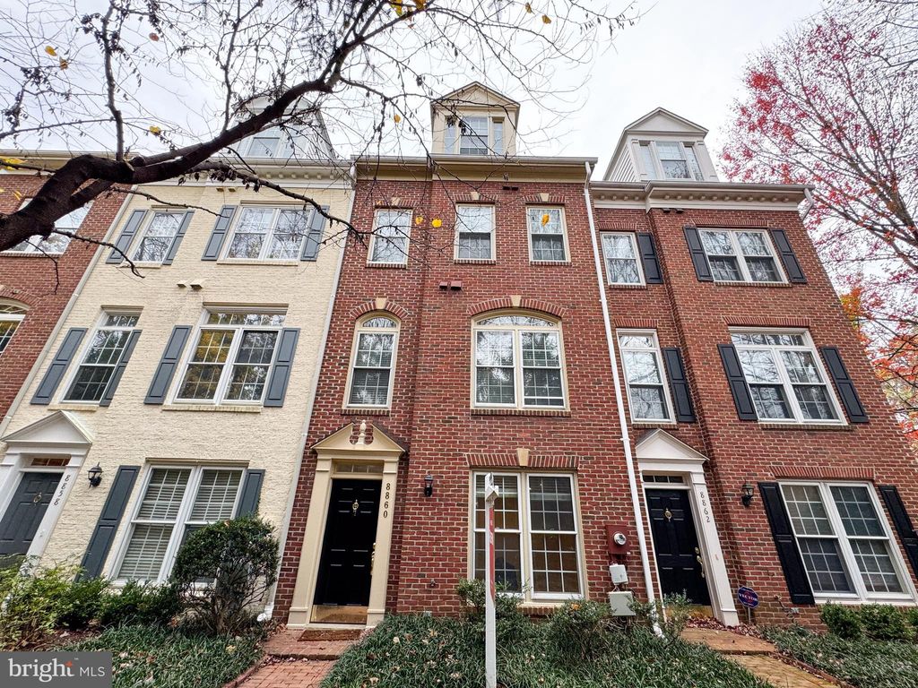 Photo of 8860 Mansion View Court, VIENNA, VA 22182 (MLS # VAFX2276356)