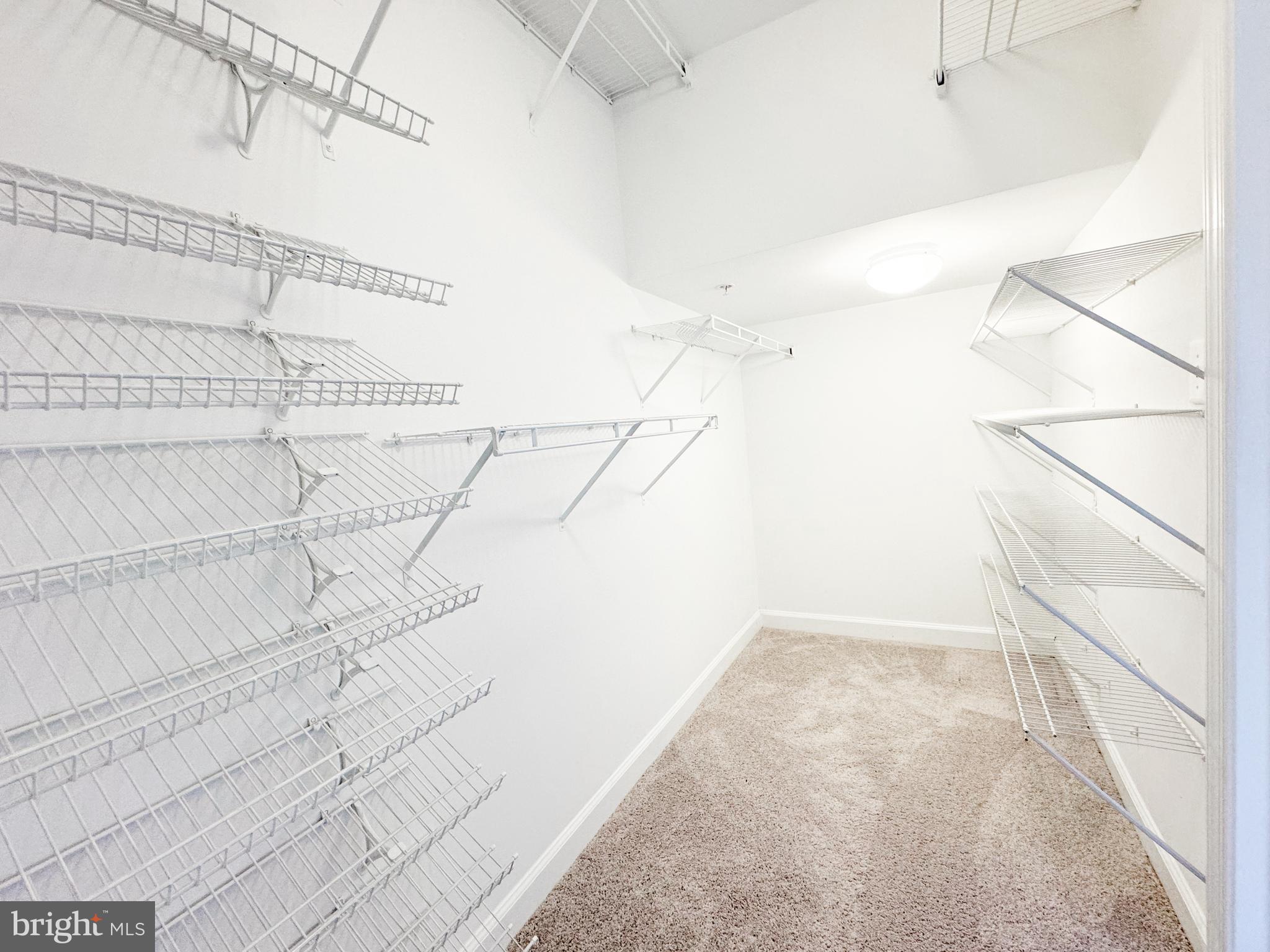 TYSONS VILLAGE - Residential Lease