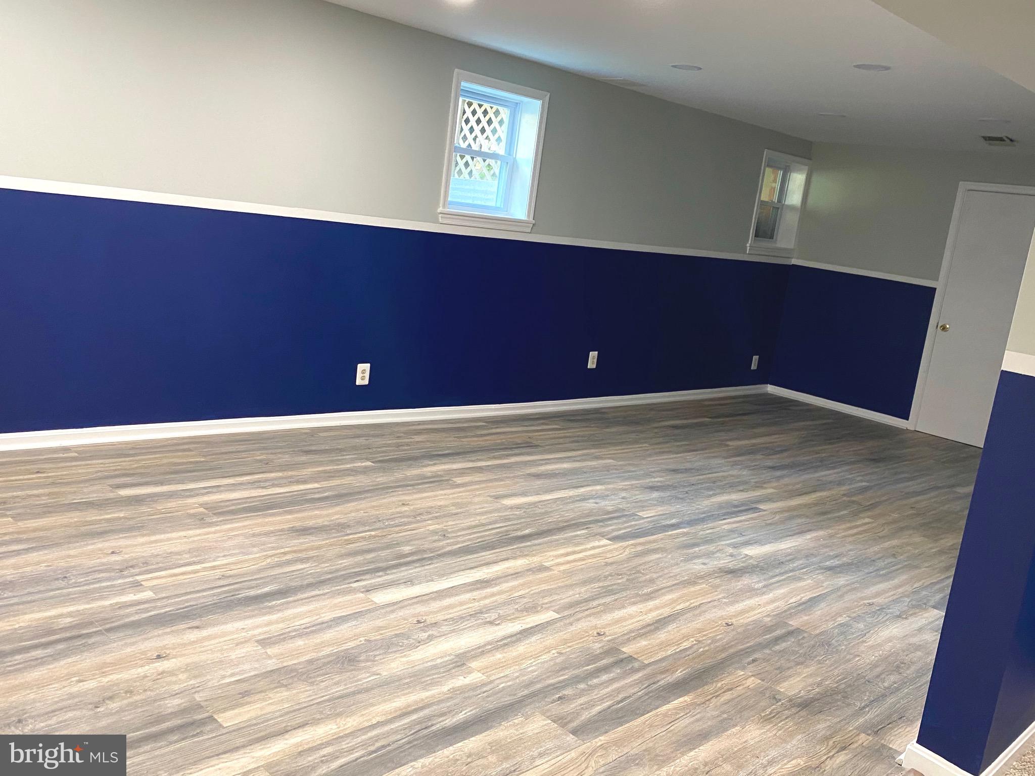 COUNTRY PLACE - Residential