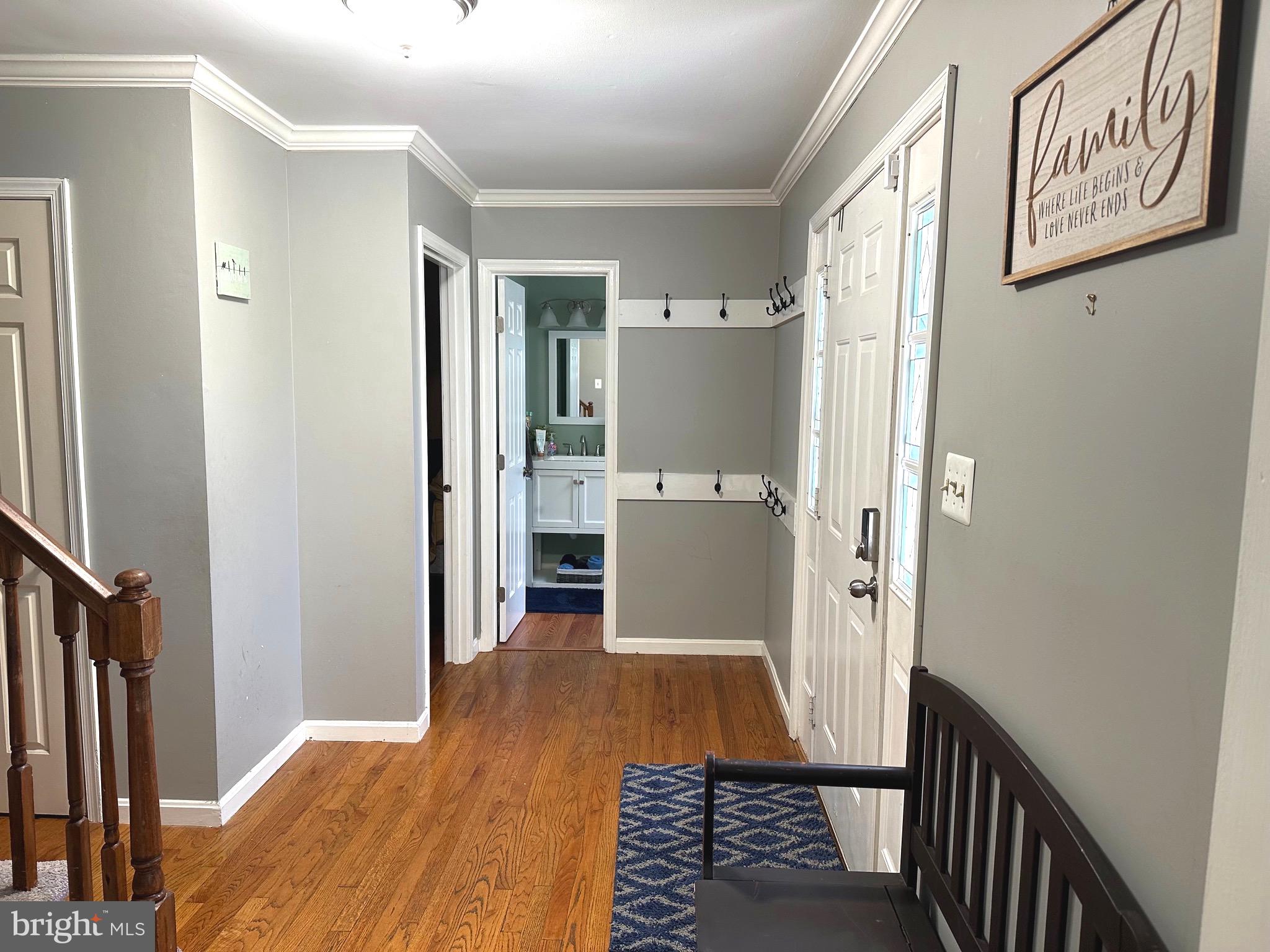 COUNTRY PLACE - Residential