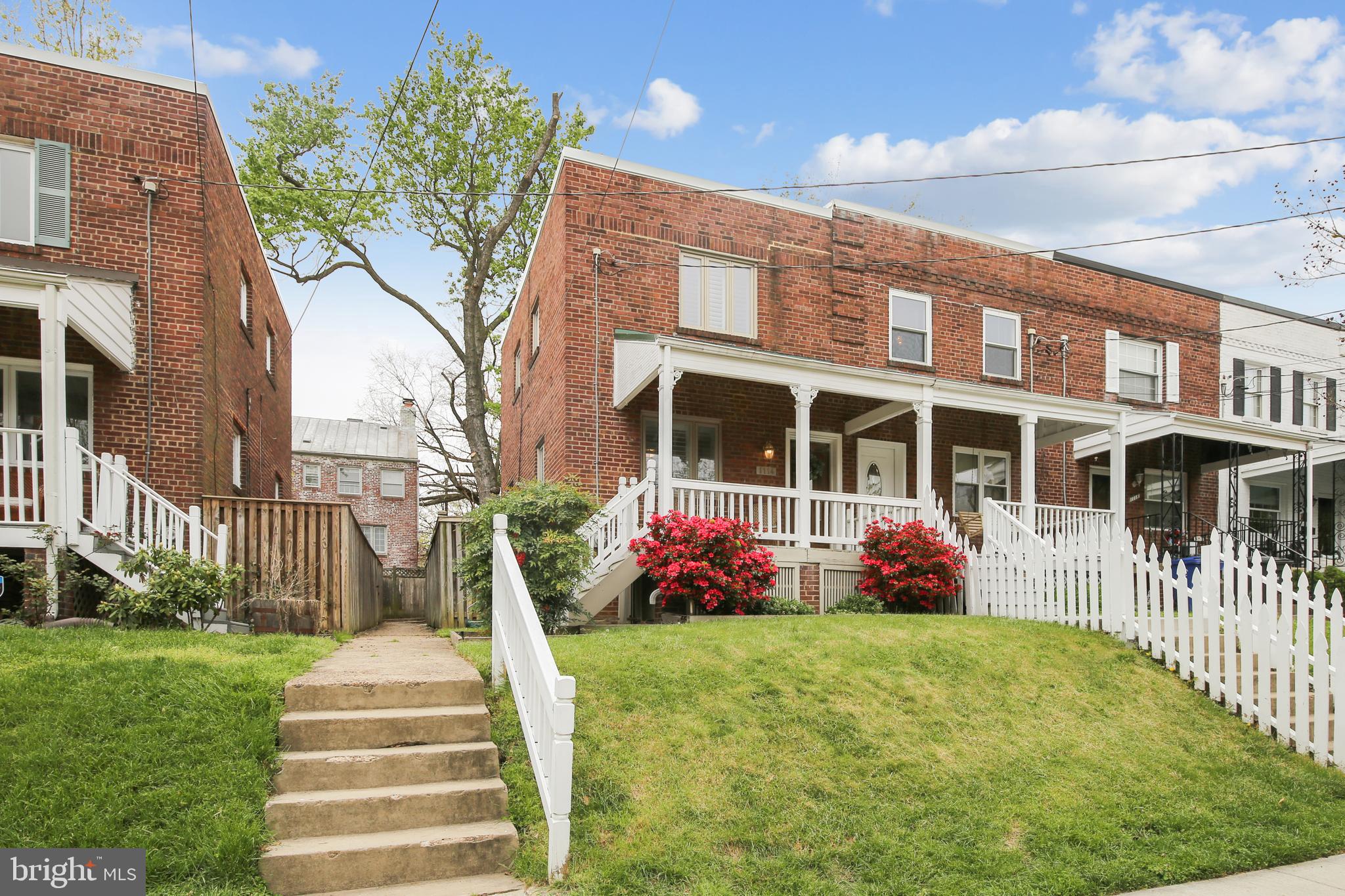 VIRGINIA VILLAGE - Residential