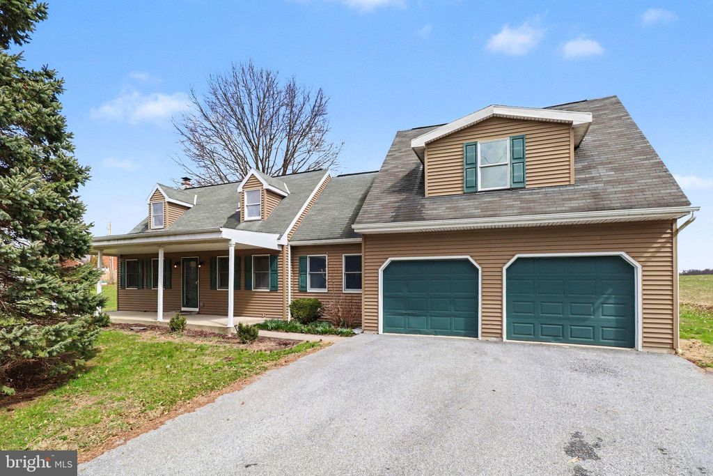 Photo of 429 Hilldale Road, HOLTWOOD, PA 17532 (MLS # PALA2080704)