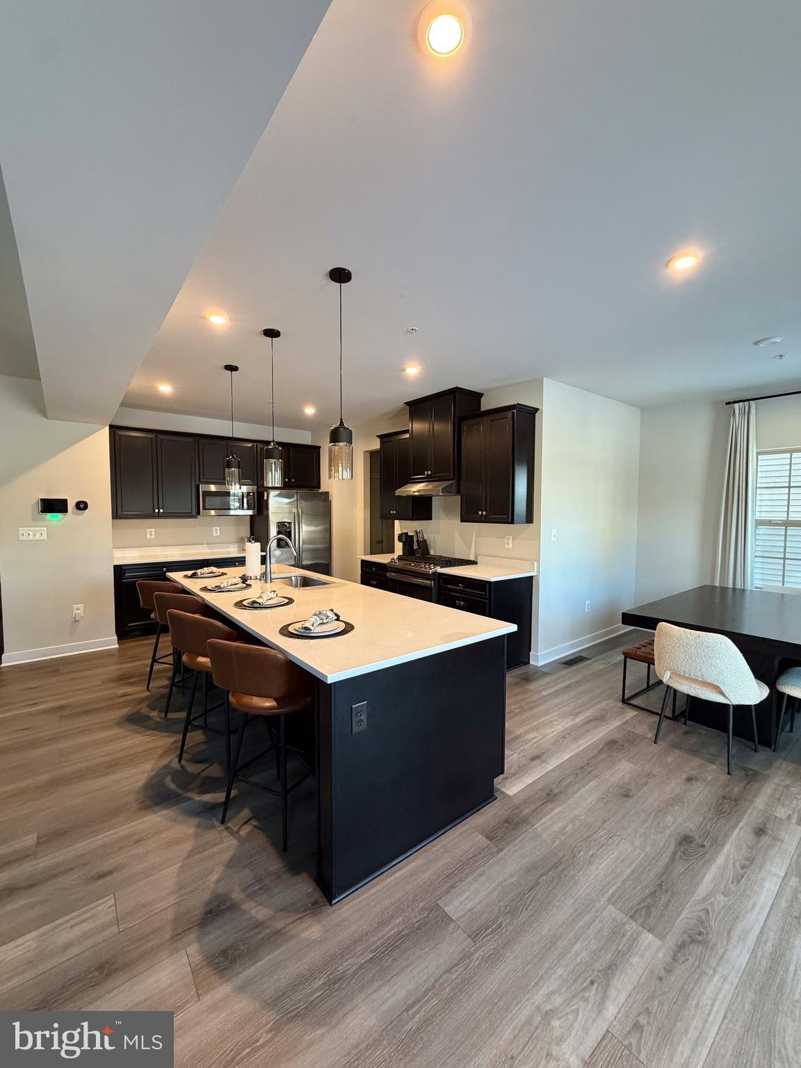 TIMOTHY BRANCH SINGLES - Residential