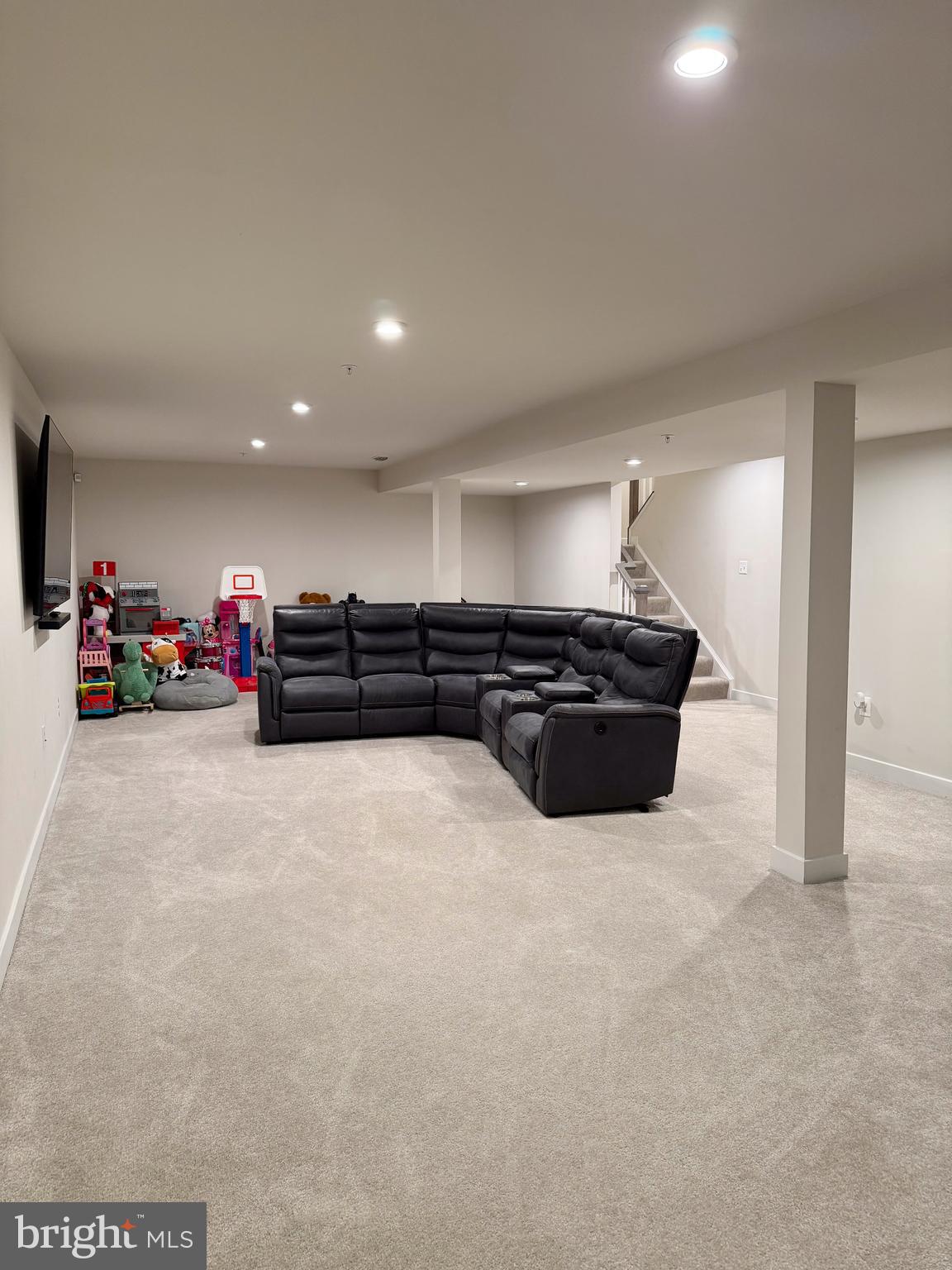 TIMOTHY BRANCH SINGLES - Residential